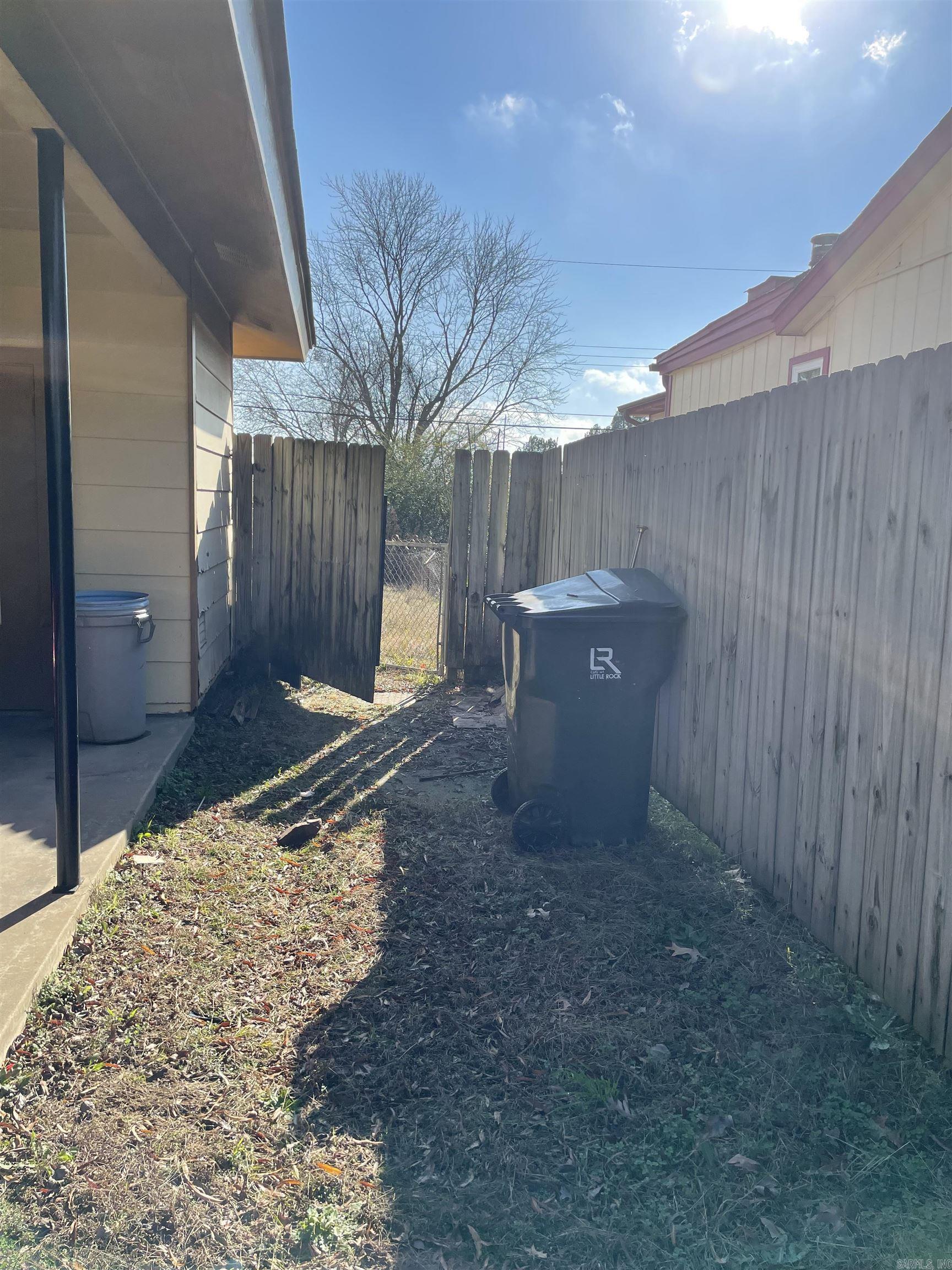 WAKEFIELD VILLAGE - Residential