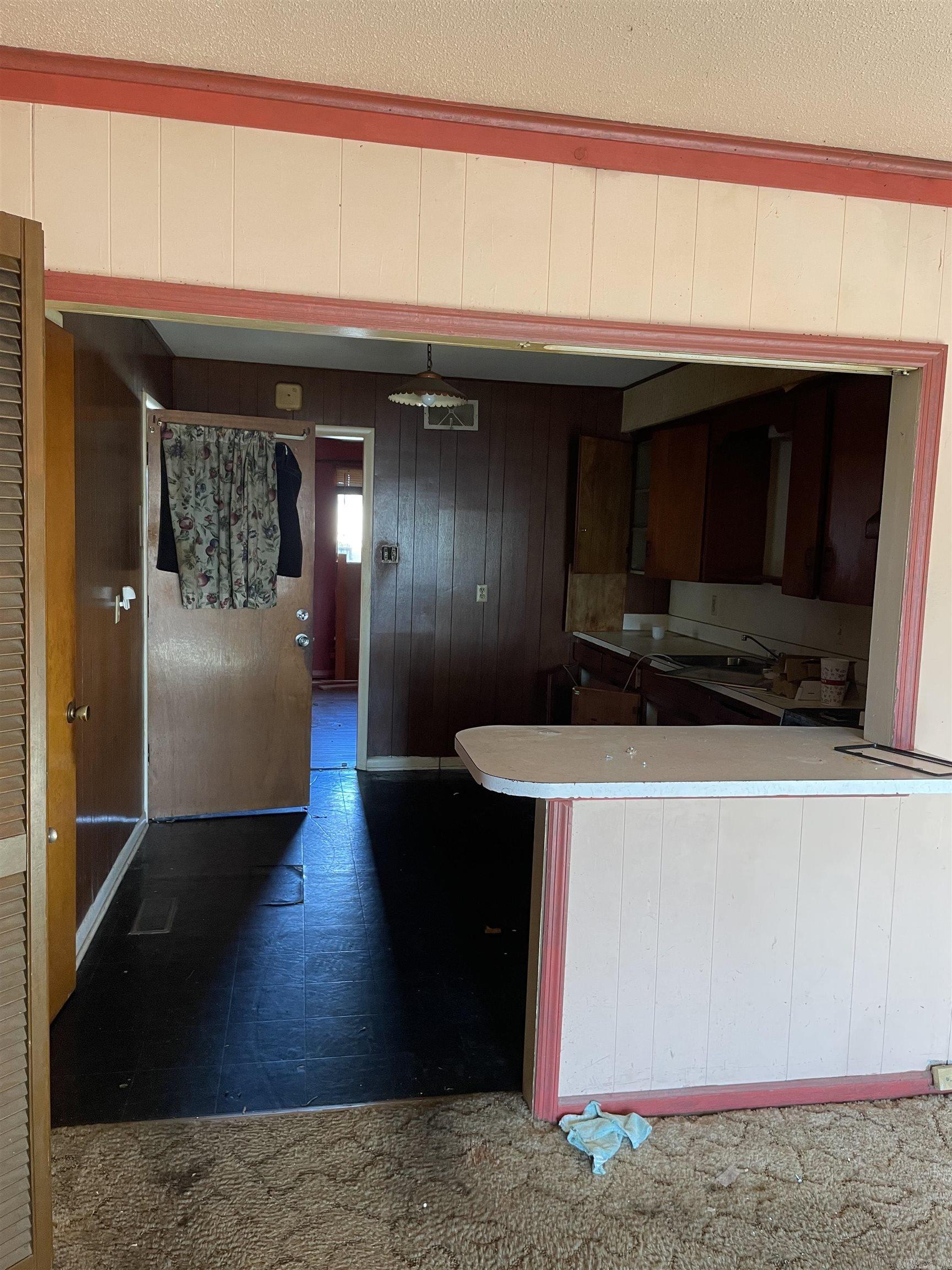 WAKEFIELD VILLAGE - Residential