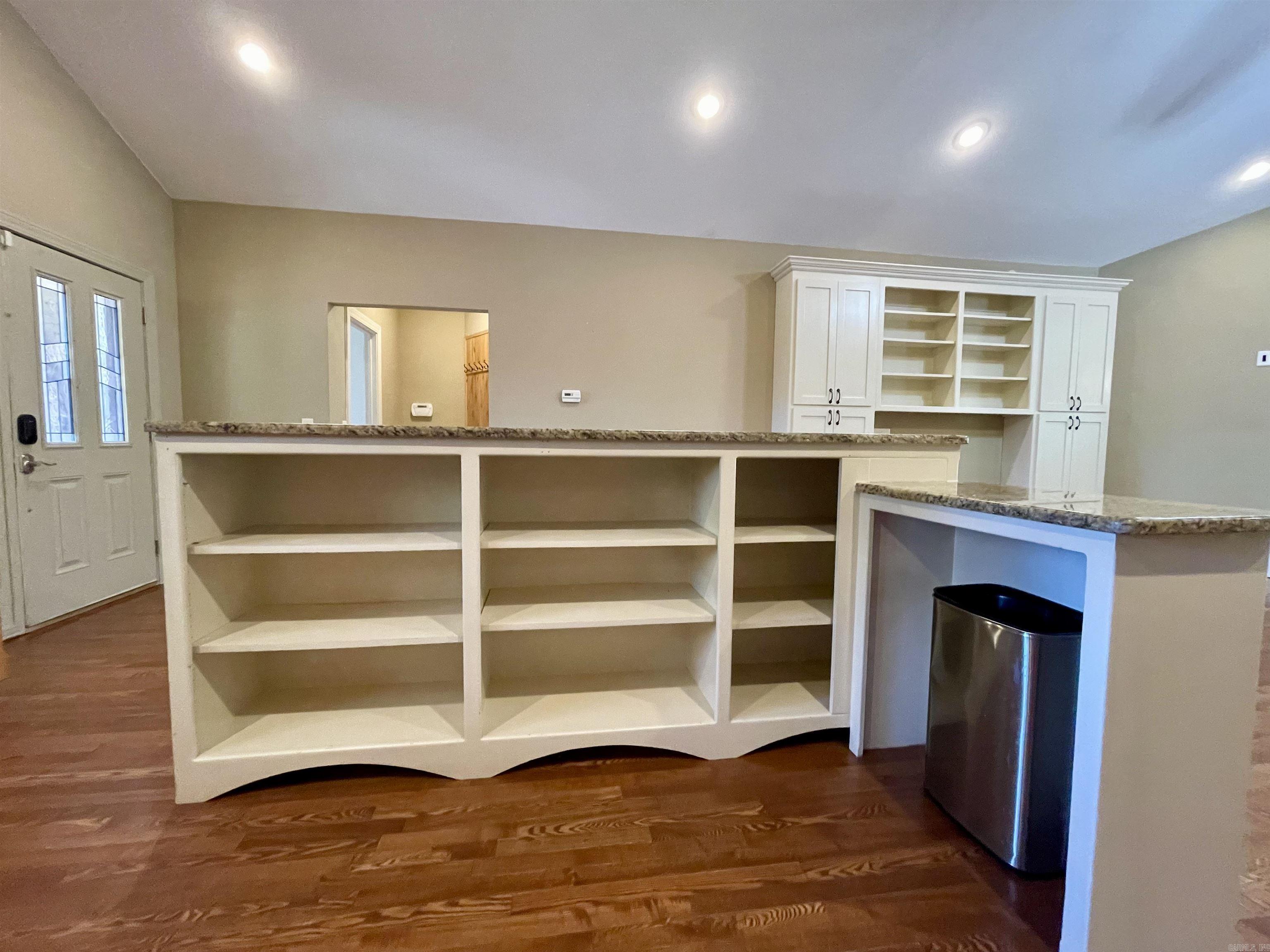 SKYWAY - Residential