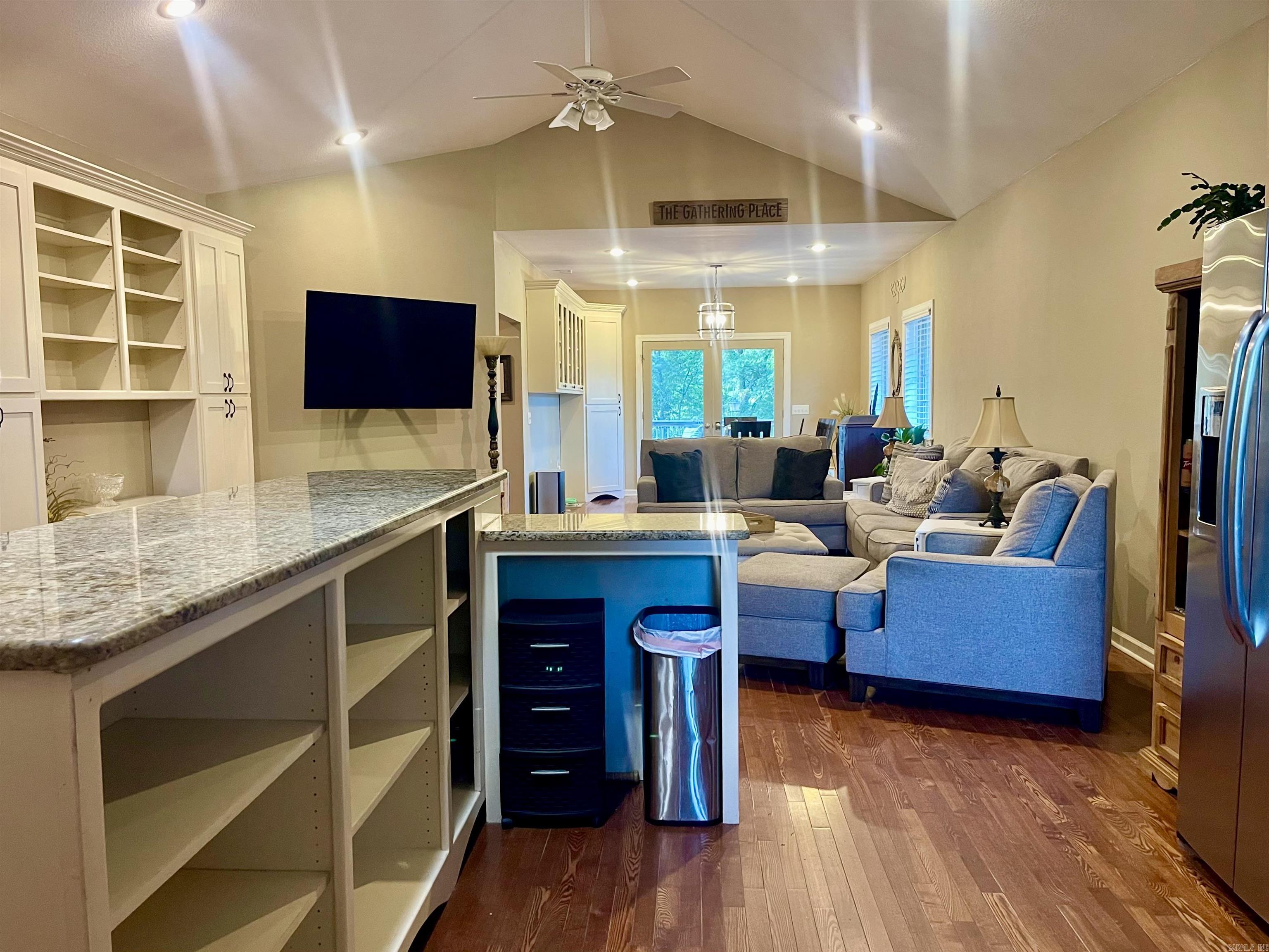 SKYWAY - Residential