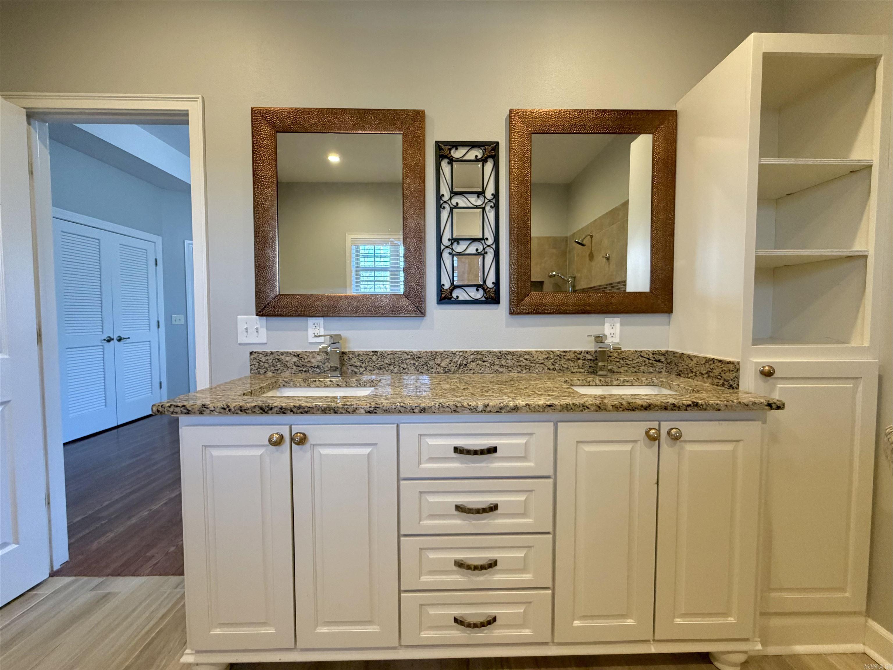 SKYWAY - Residential