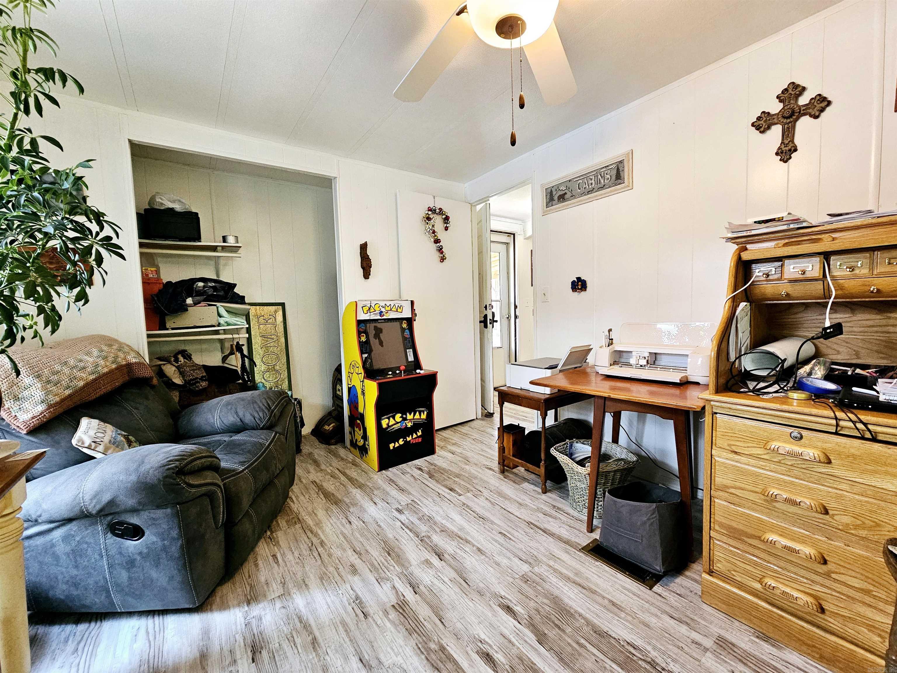 WALNUT VALLEY - Residential