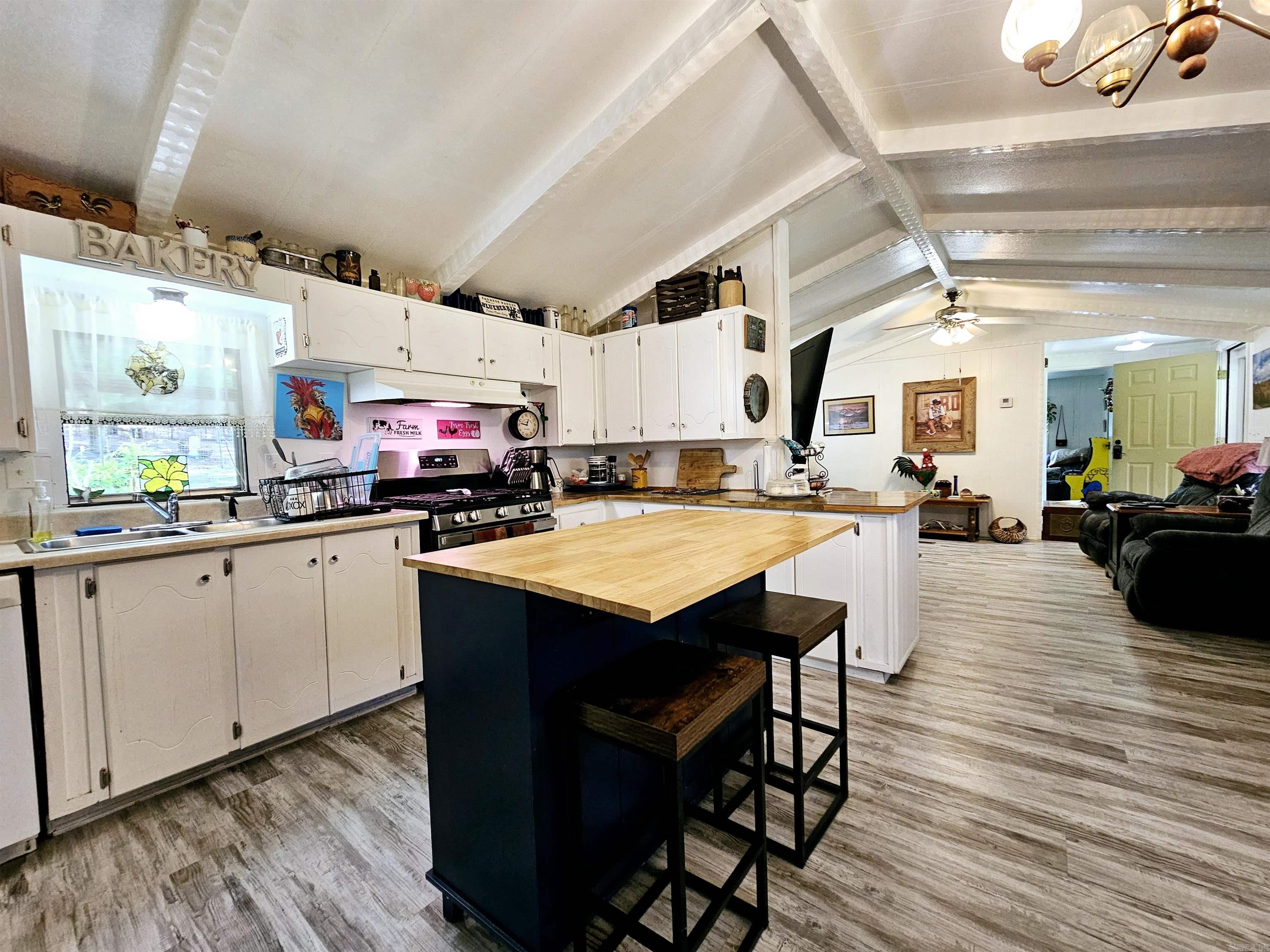 WALNUT VALLEY - Residential