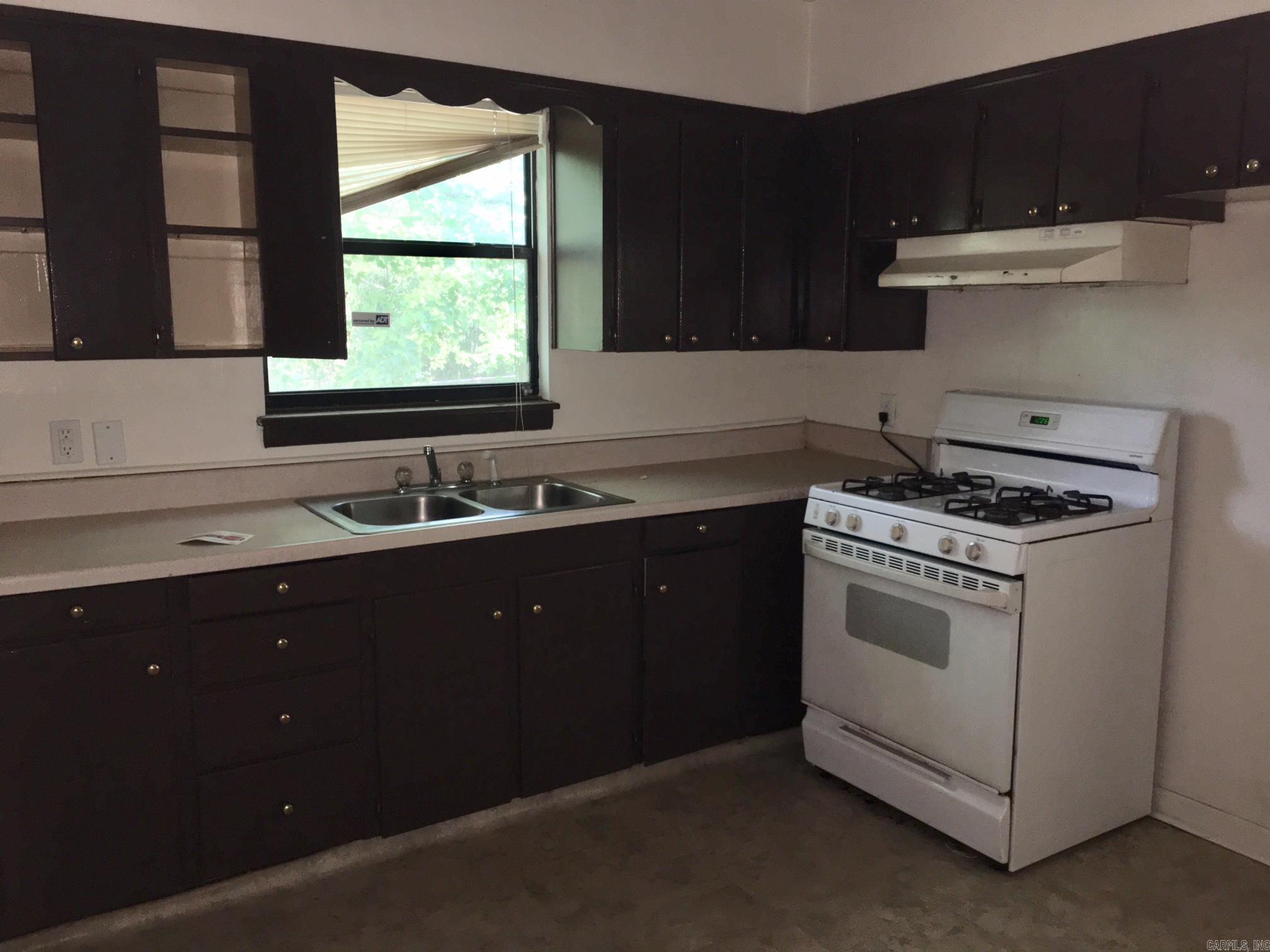 College Terrace - Residential Lease