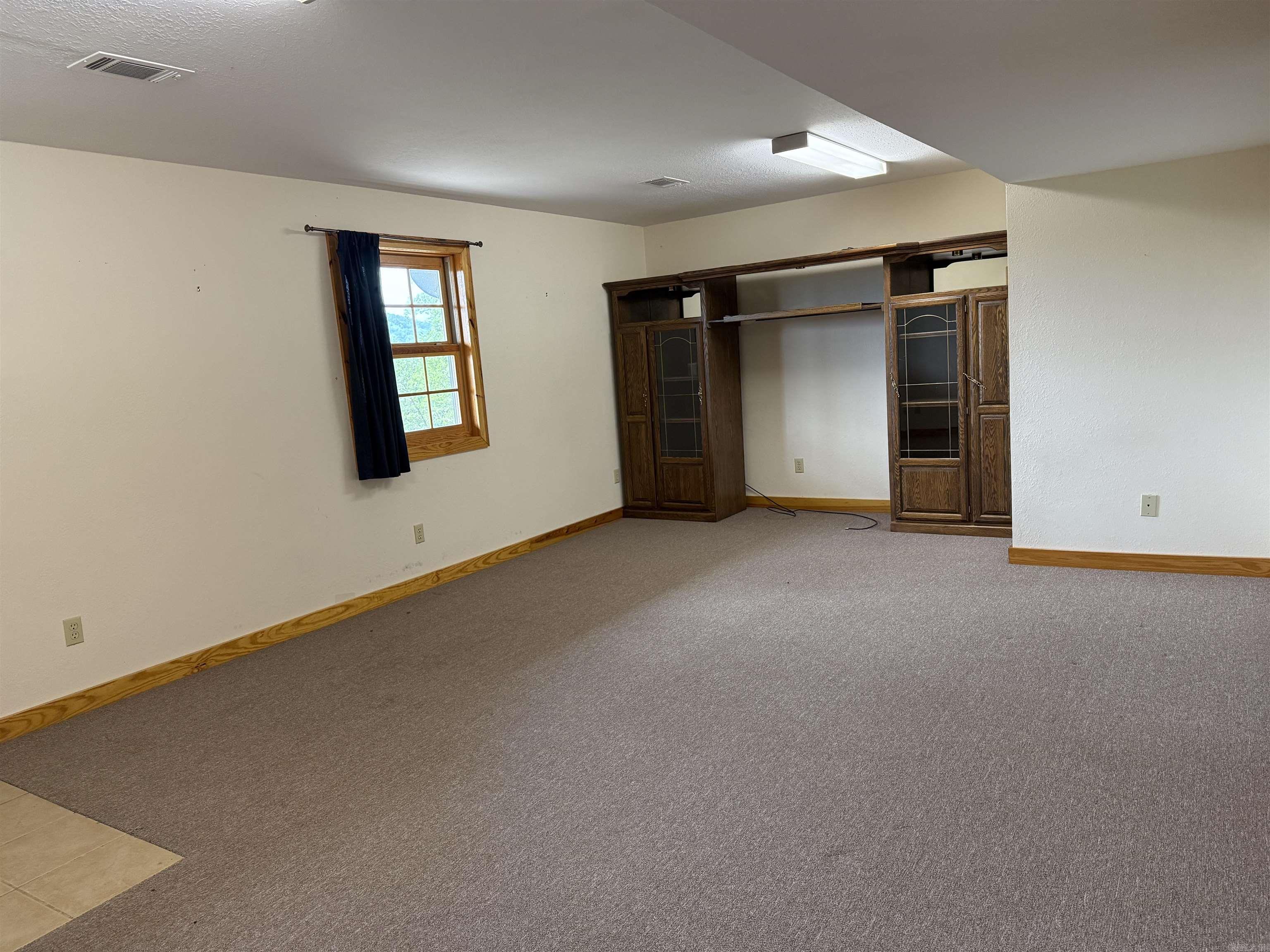 CEDAR HILLS - Residential