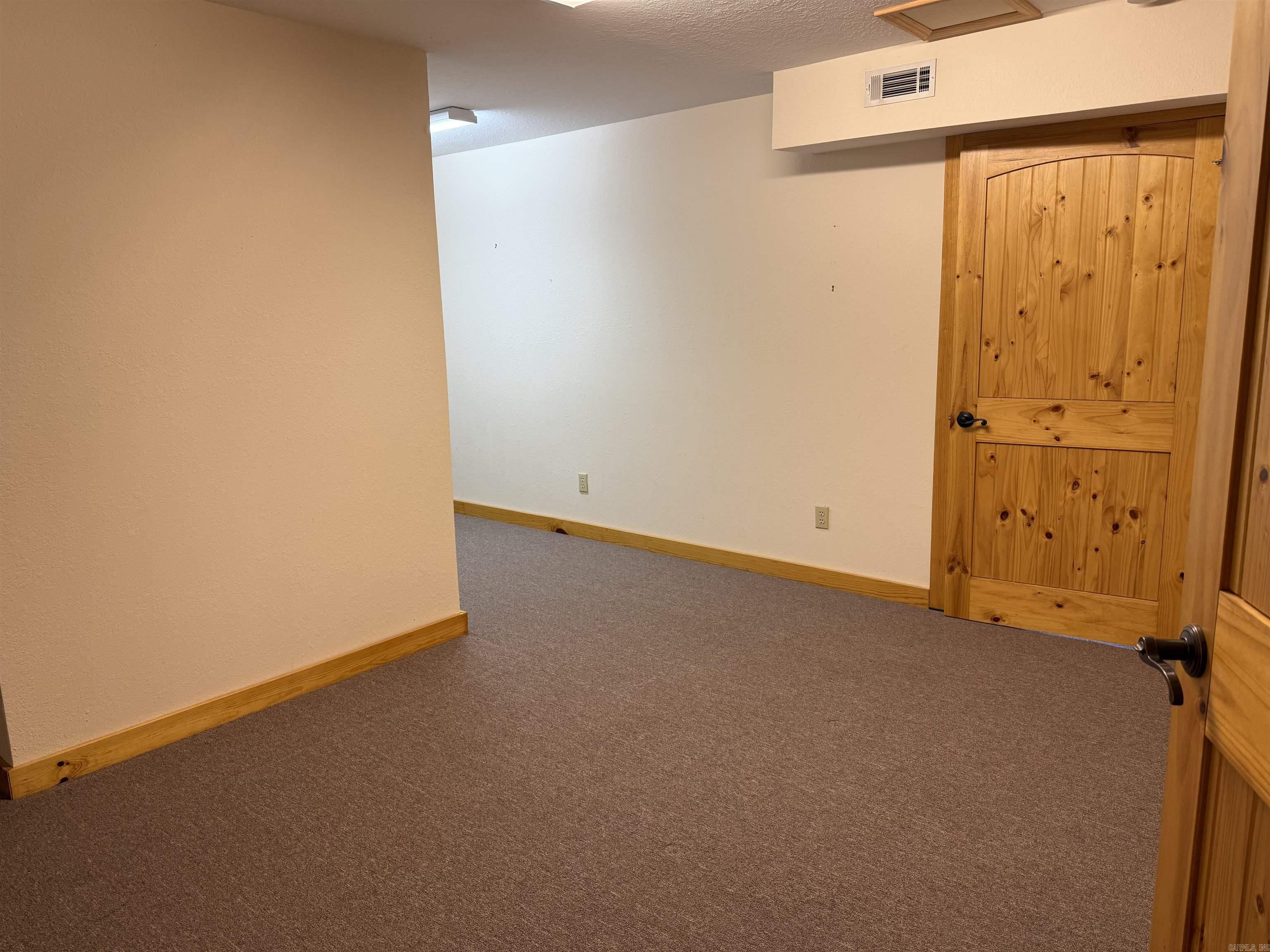 CEDAR HILLS - Residential