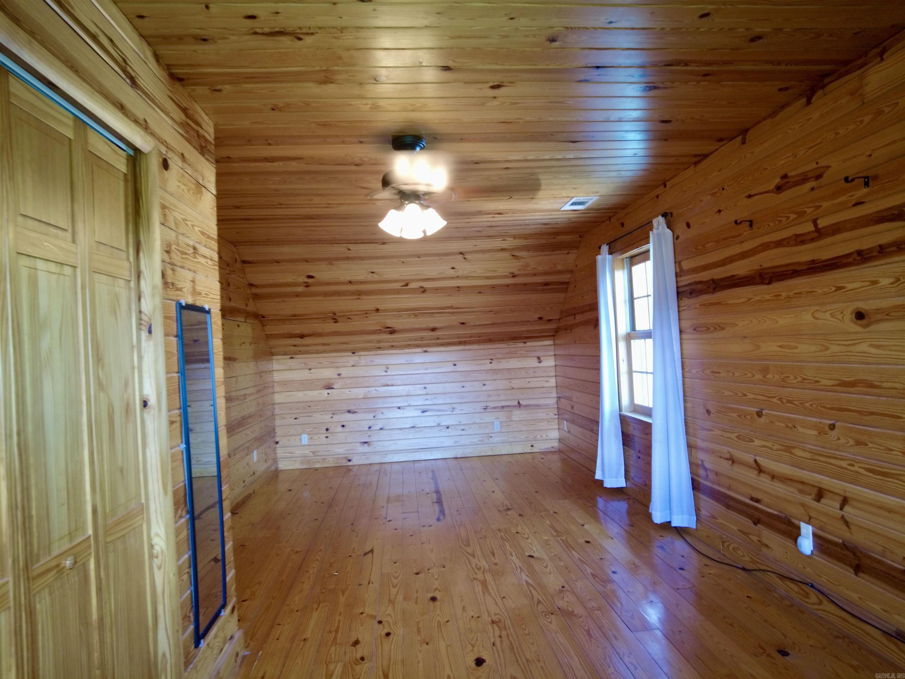CEDAR HILLS - Residential