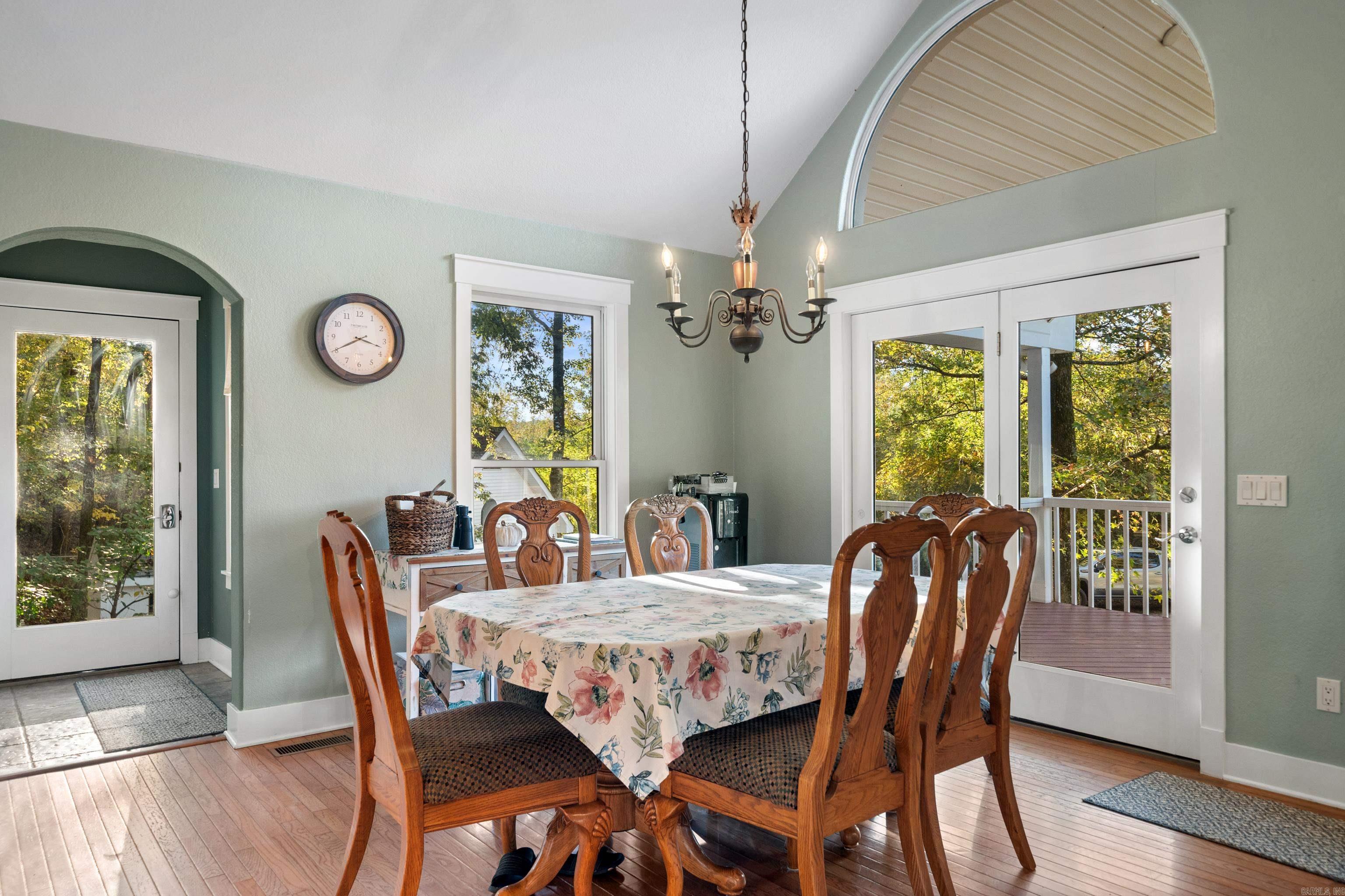 NATURAL SPRINGS - Residential