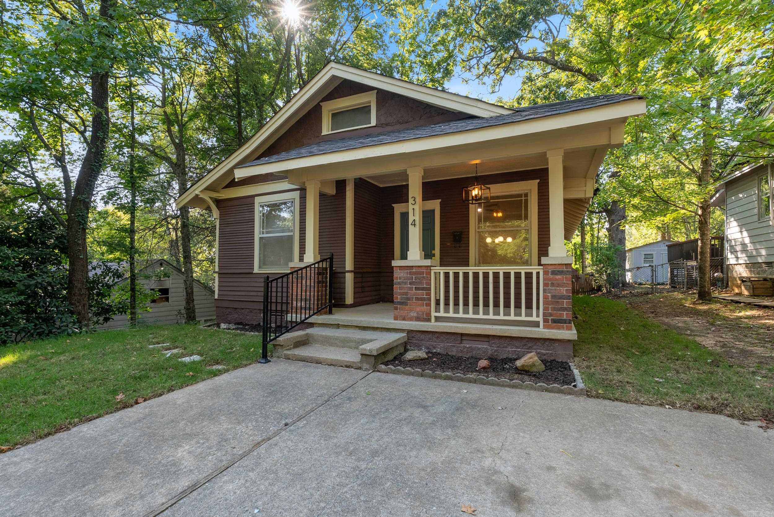 GLENDALE - Residential