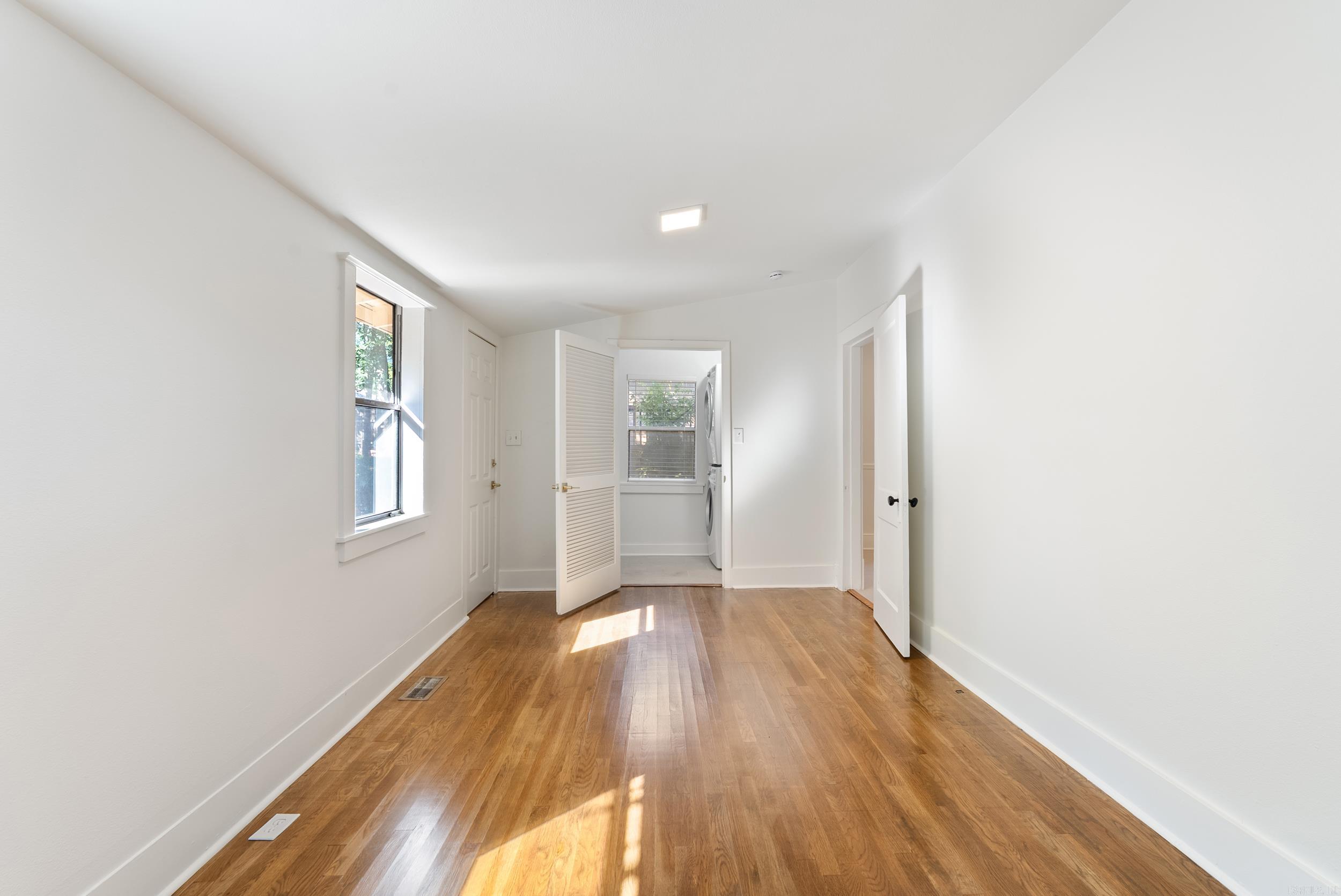 GLENDALE - Residential