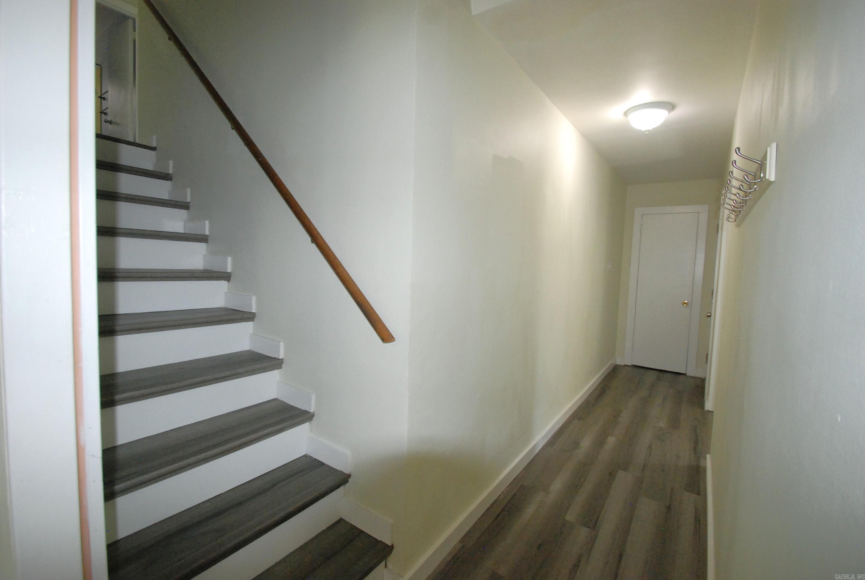 TWIN LAKES - Residential