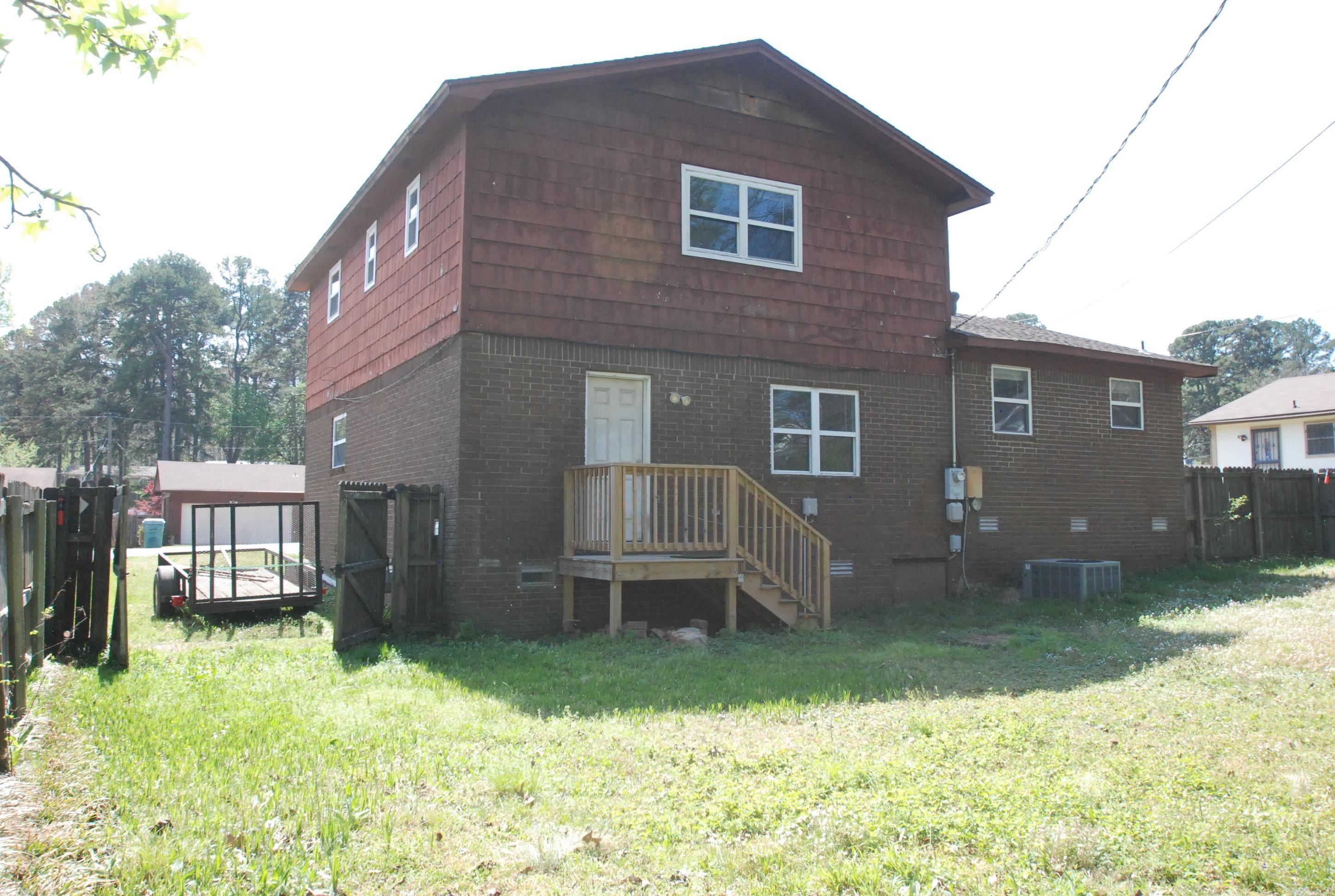 TWIN LAKES - Residential