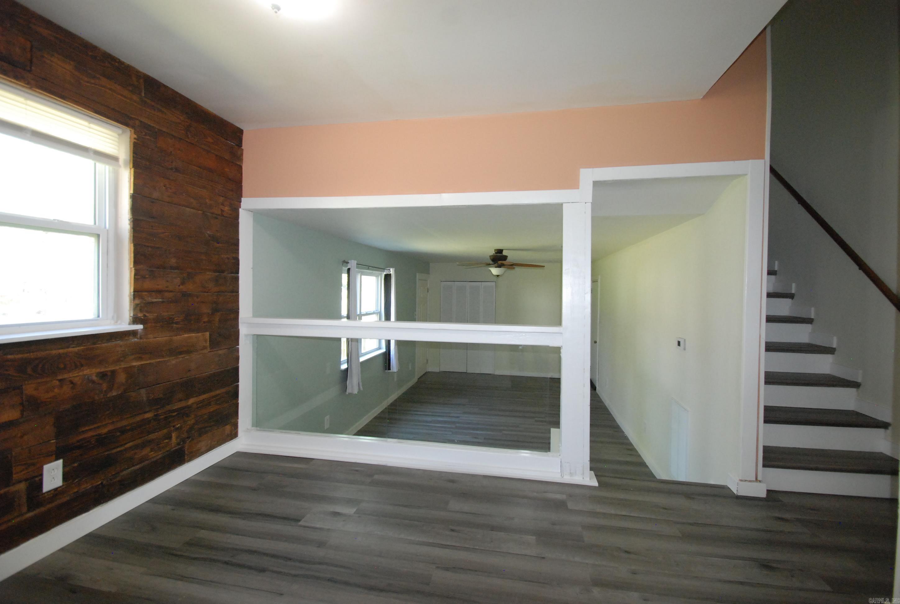 TWIN LAKES - Residential