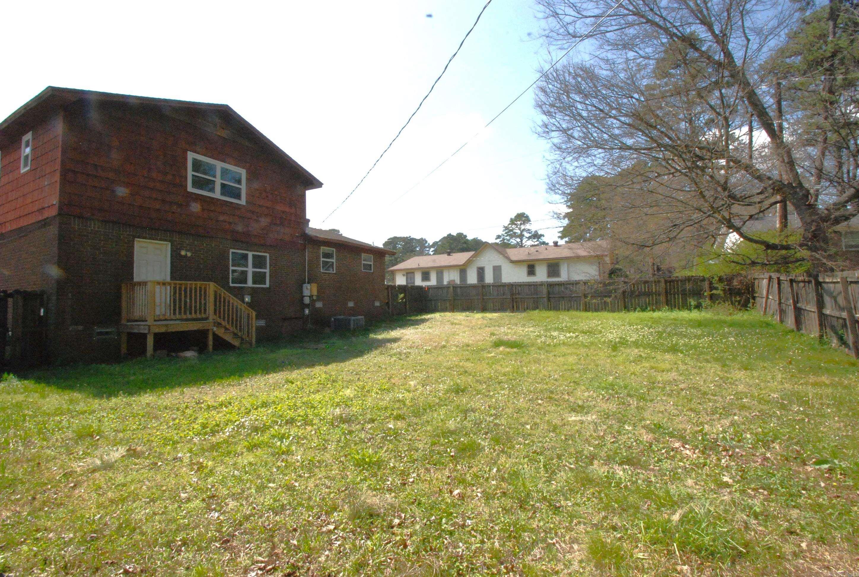 TWIN LAKES - Residential