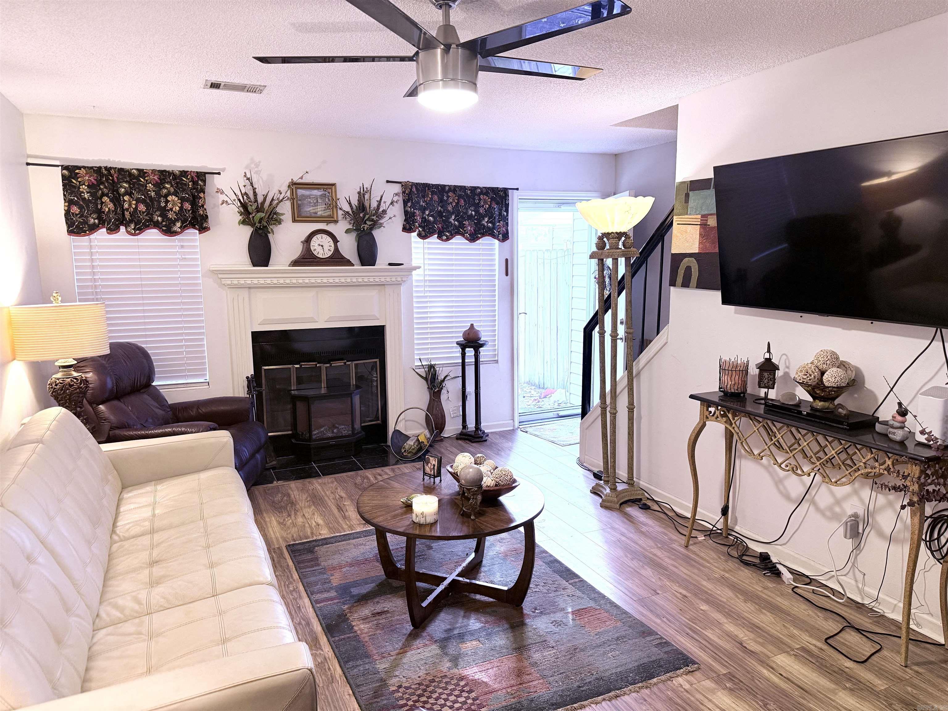 TREEHILL PARK - Residential