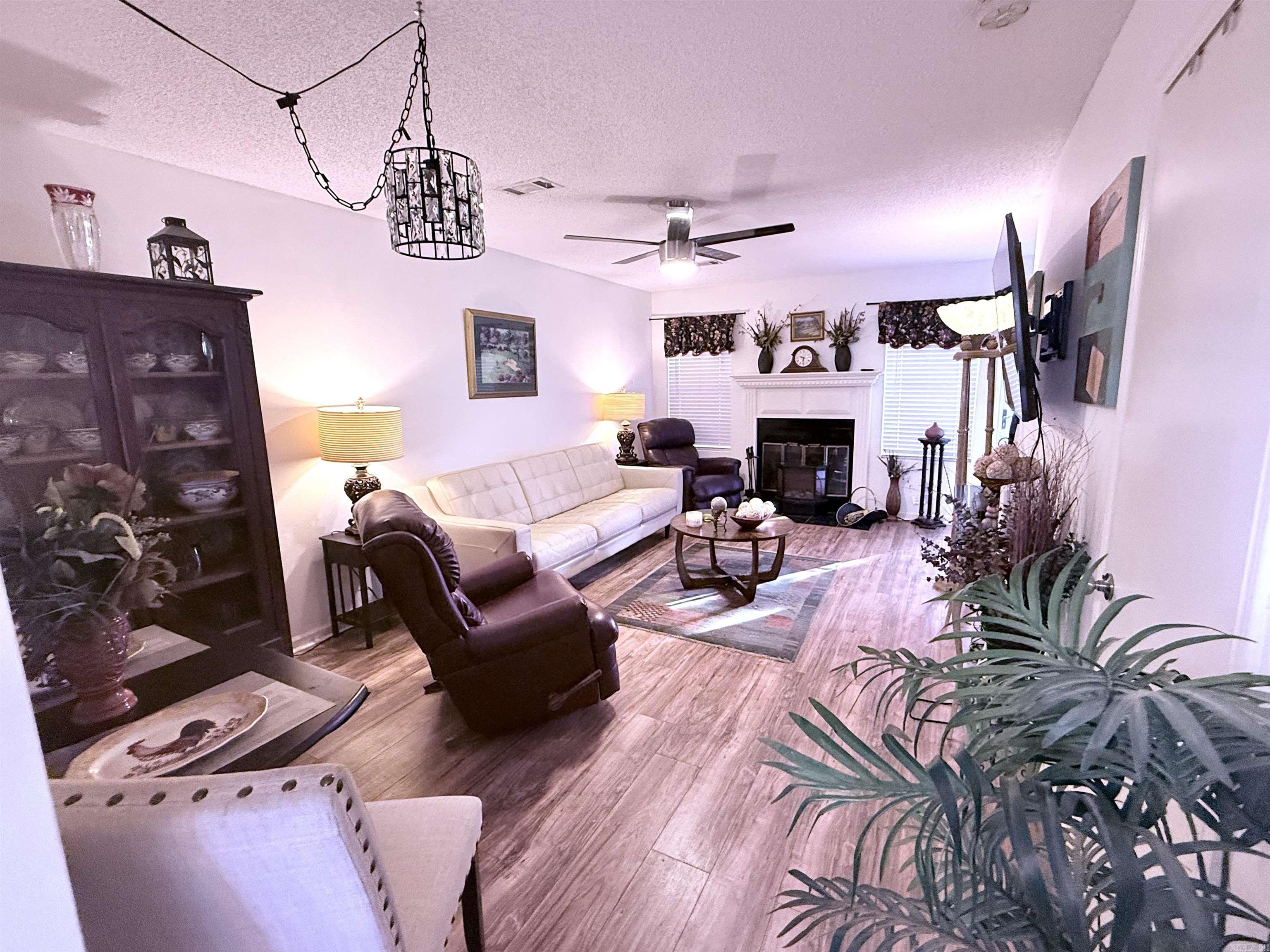 TREEHILL PARK - Residential