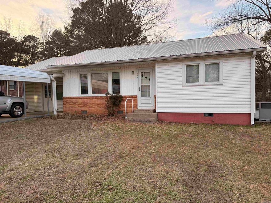 NEW LISTING | 677 Crestline, Piggott, AR  2 Bed | 1 Bath | Bonus Sunroom + Mudroom | 0.53 Acre Lot Only $69,000!  Welcome home to this charming and affordable property located at 677 Crestline in Piggott, Arkansas! This cozy 2 bedroom, 1 bathroom home sits on a spacious 0.53 acre lot, offering plenty of room to enjoy the outdoors, garden, entertain, or simply spread out.  Inside, you’ll find a functional layout with bonus spaces that add tons of value, including a sunroom—perfect for relaxing, morning coffee, or extra living space—and a convenient mudroom for storage, shoes, coats, and everyday organization.  Whether you’re looking for your first home, a rental investment, or a budget-friendly place with space, this one checks the boxes at a price you don’t see often!