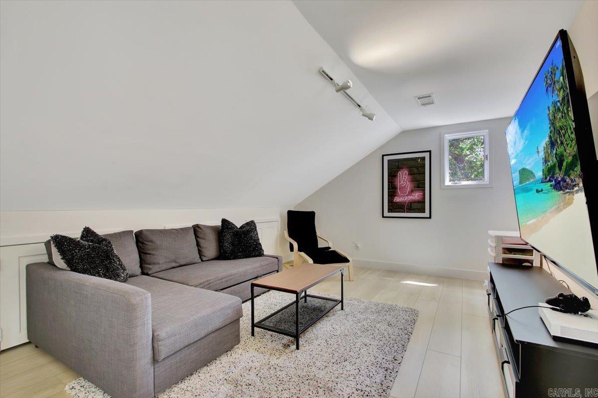 JO Burris - Residential