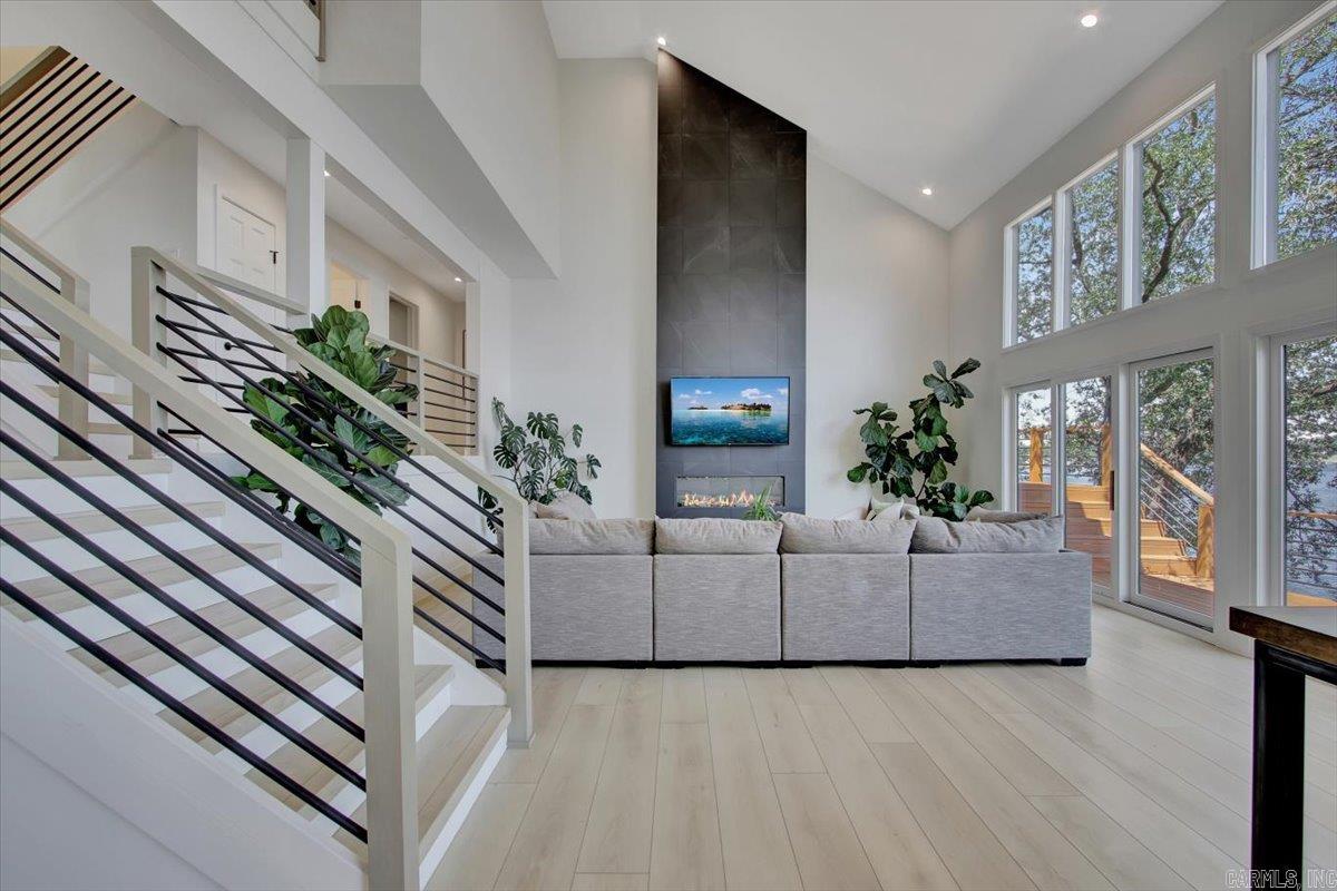 JO Burris - Residential