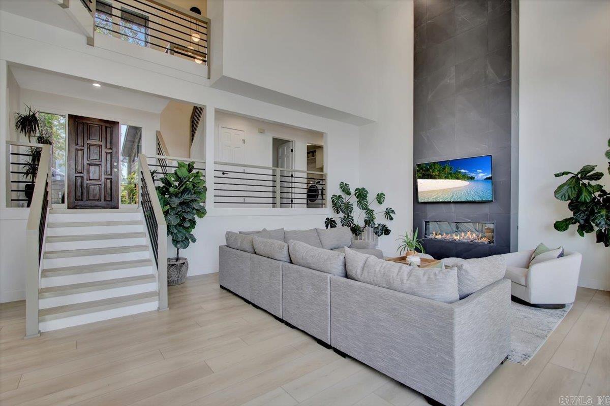 JO Burris - Residential