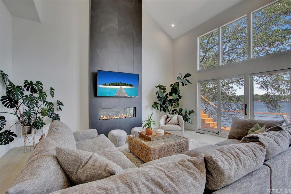 JO Burris - Residential