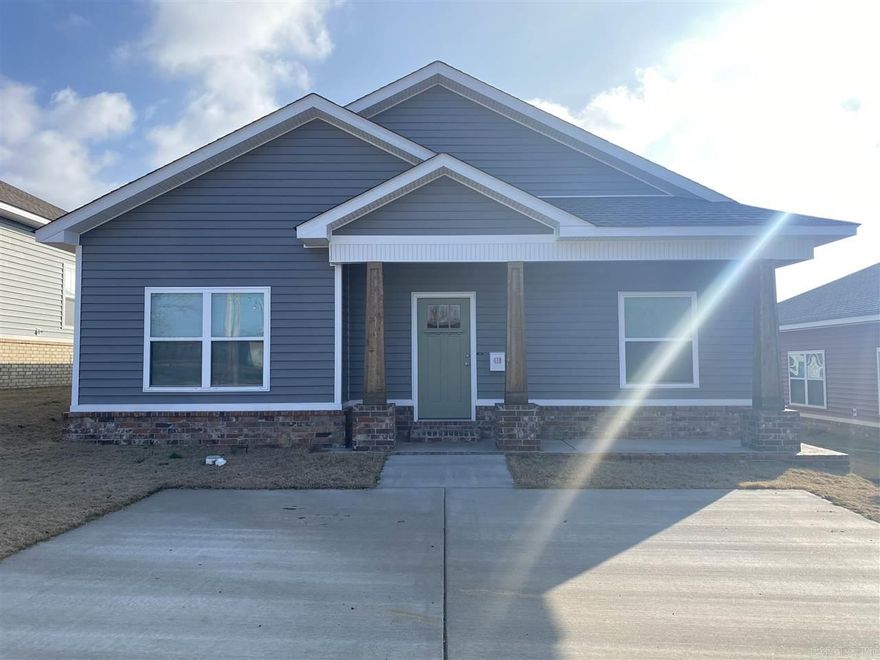 Check out this adorable craftsman bungalow in downtown benton. Spacious master.  Granite countertops. Tons of storage. Move in ready June 1st!