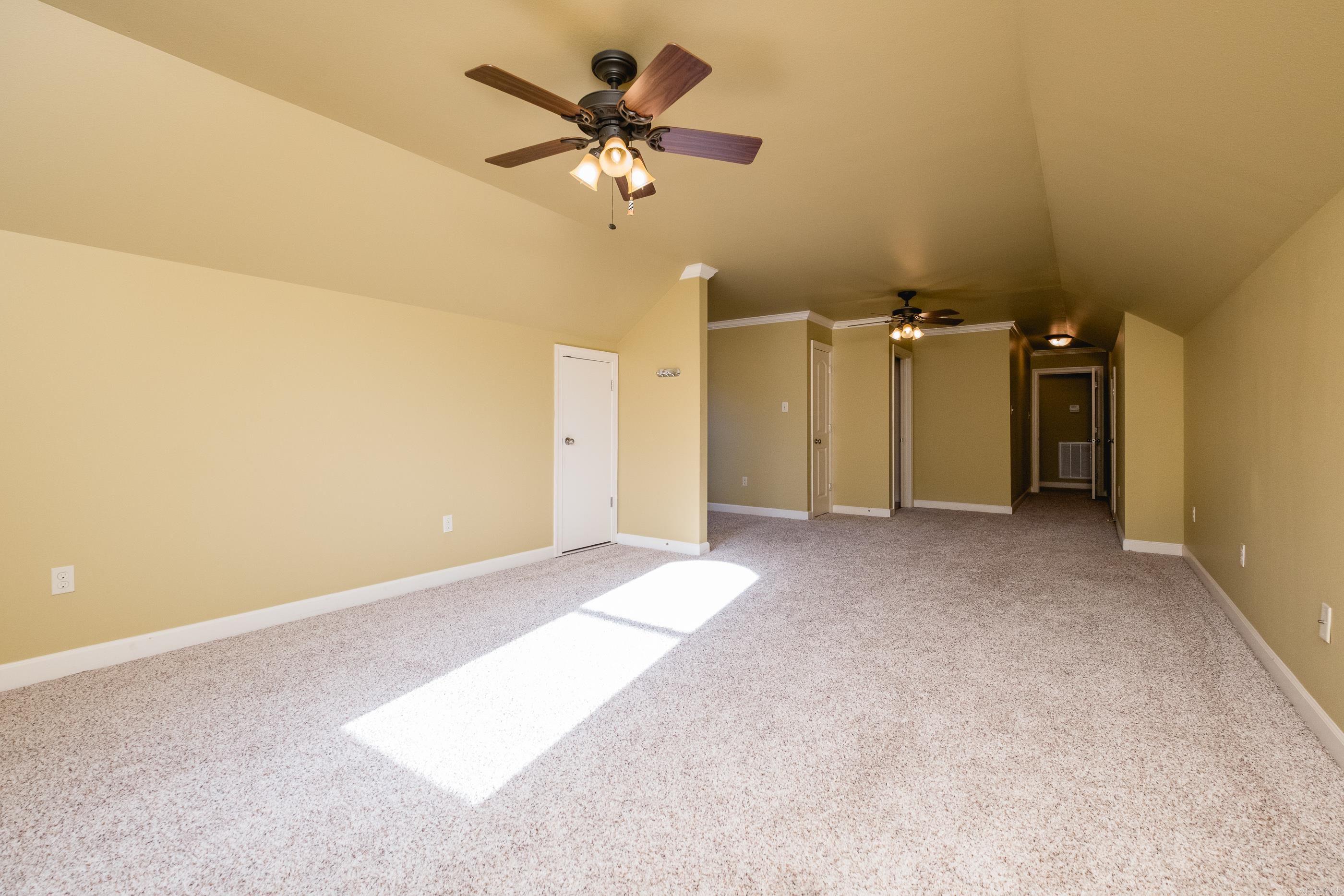 WOODLANDS EDGE - Residential