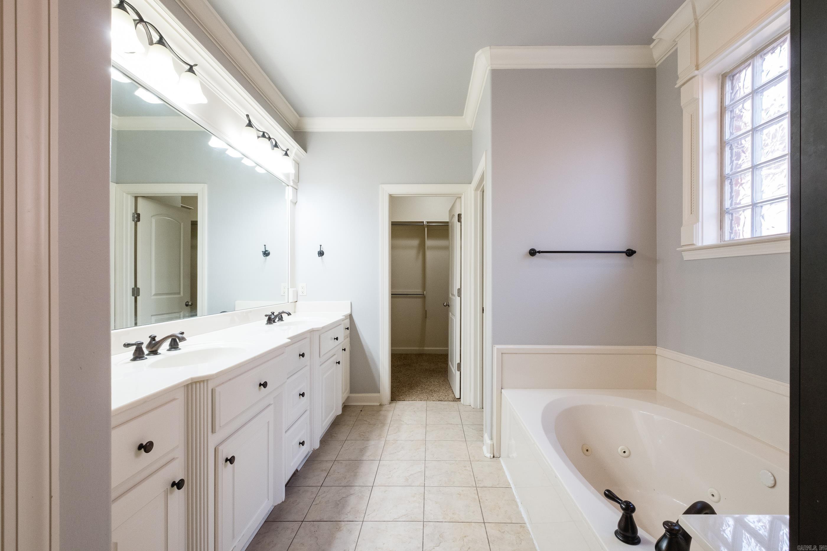 WOODLANDS EDGE - Residential