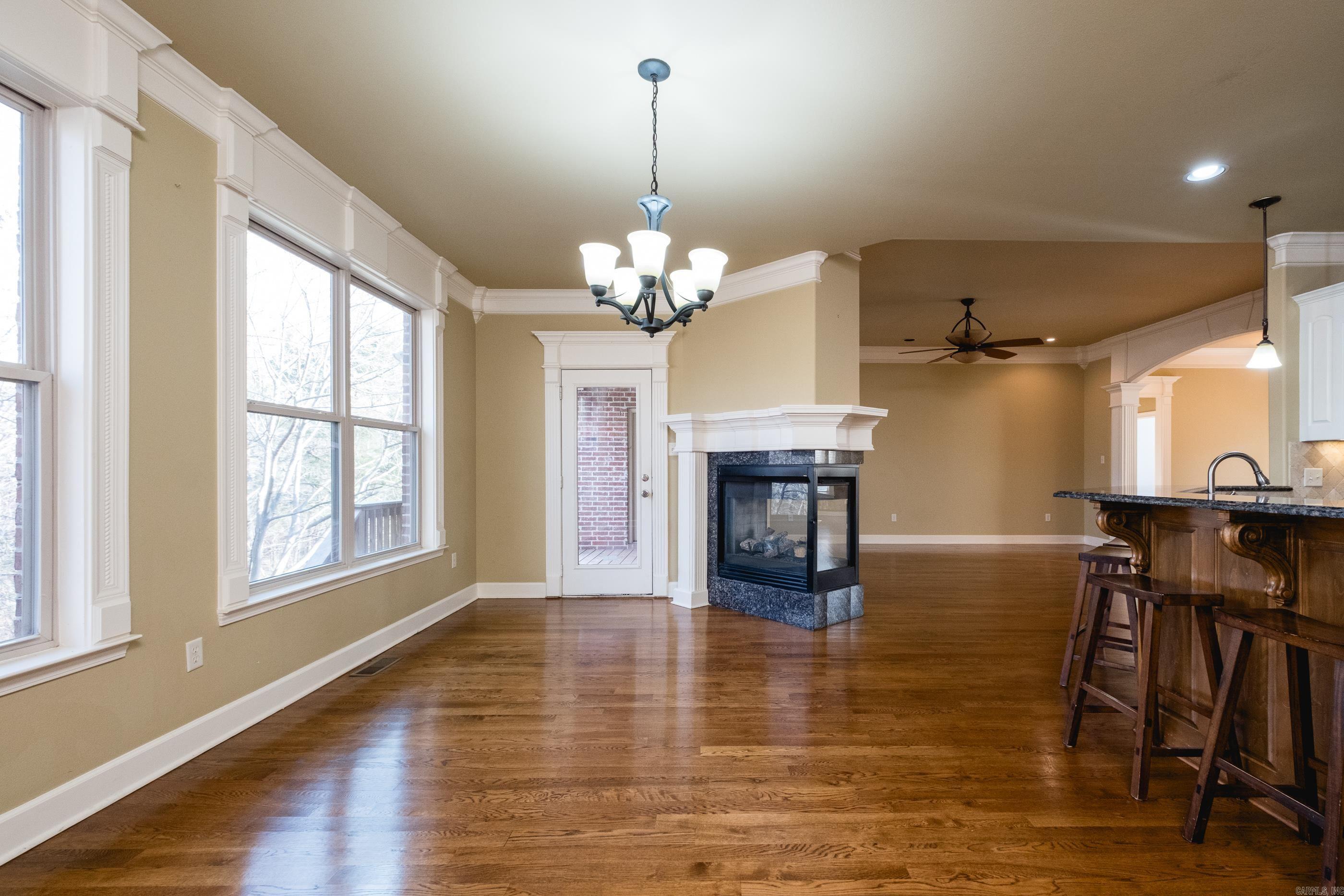 WOODLANDS EDGE - Residential