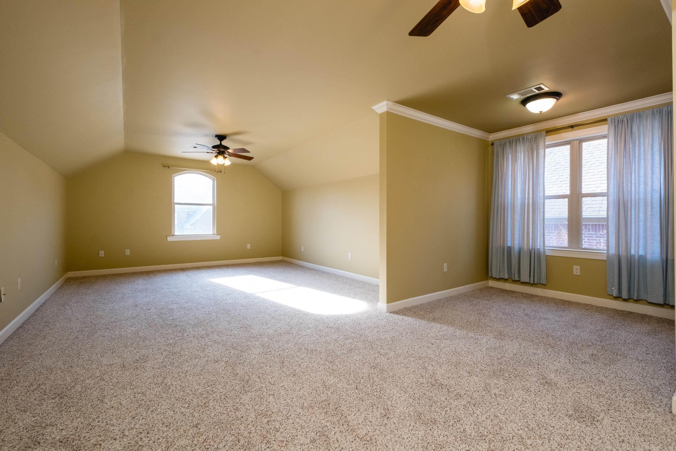 WOODLANDS EDGE - Residential