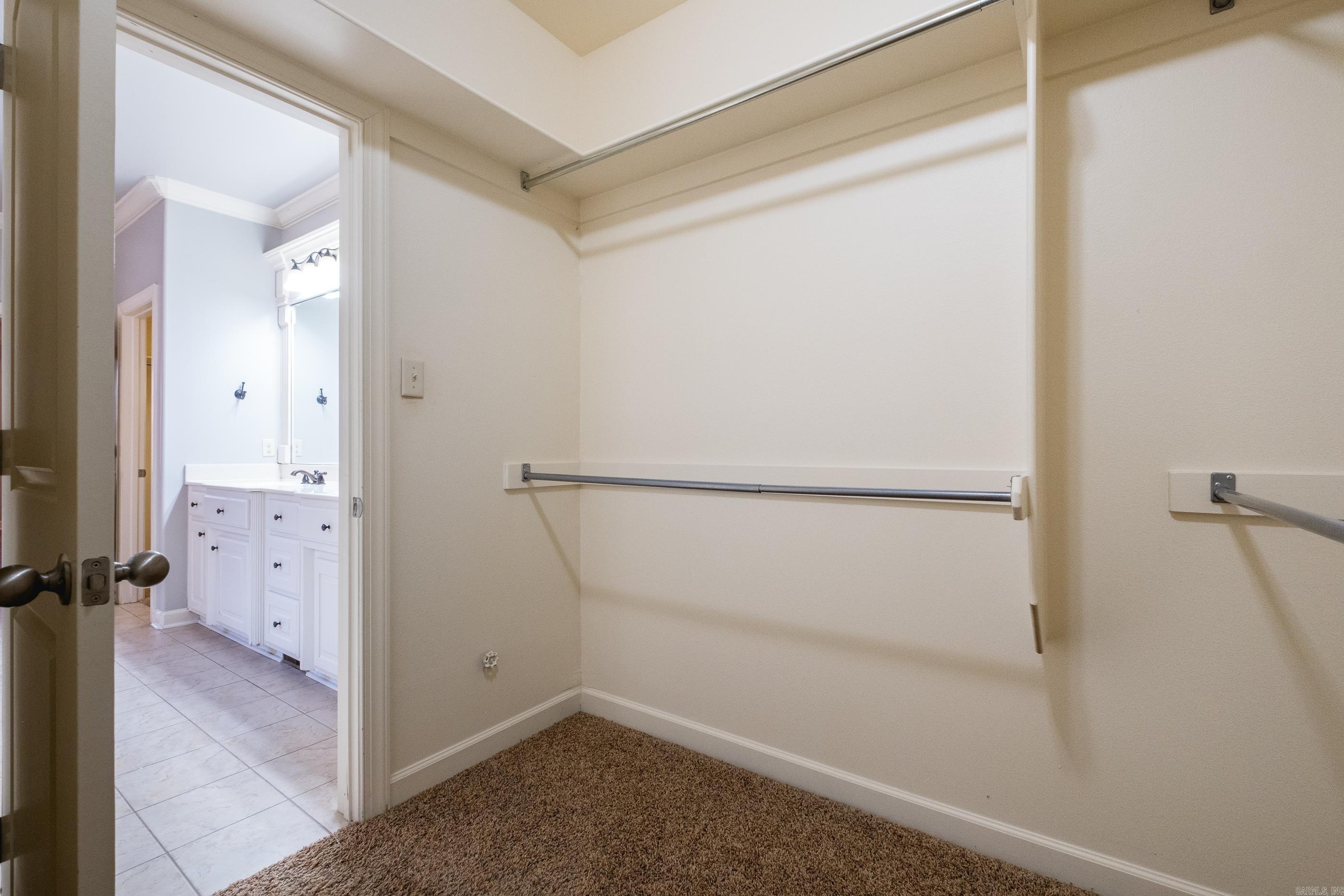 WOODLANDS EDGE - Residential