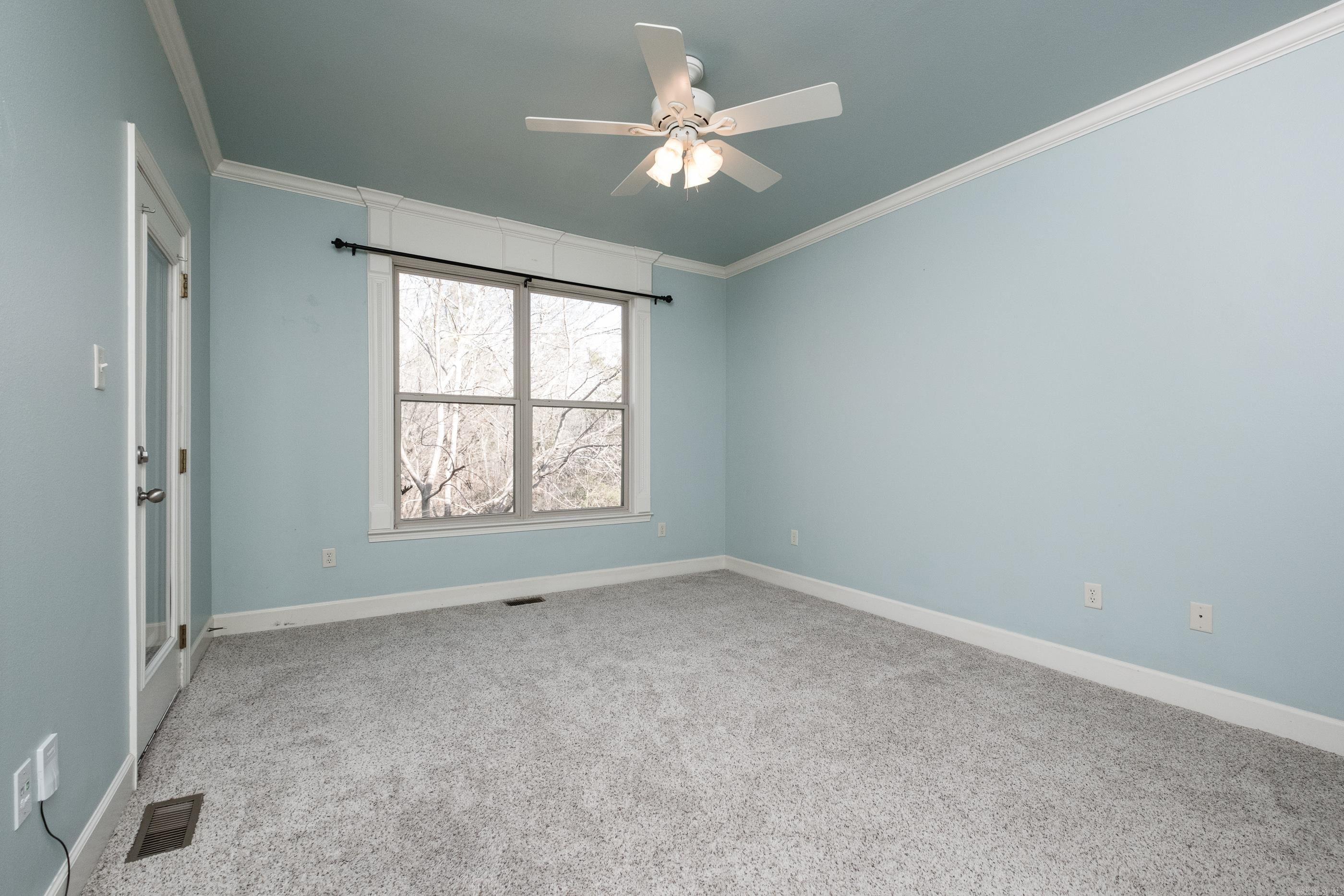 WOODLANDS EDGE - Residential