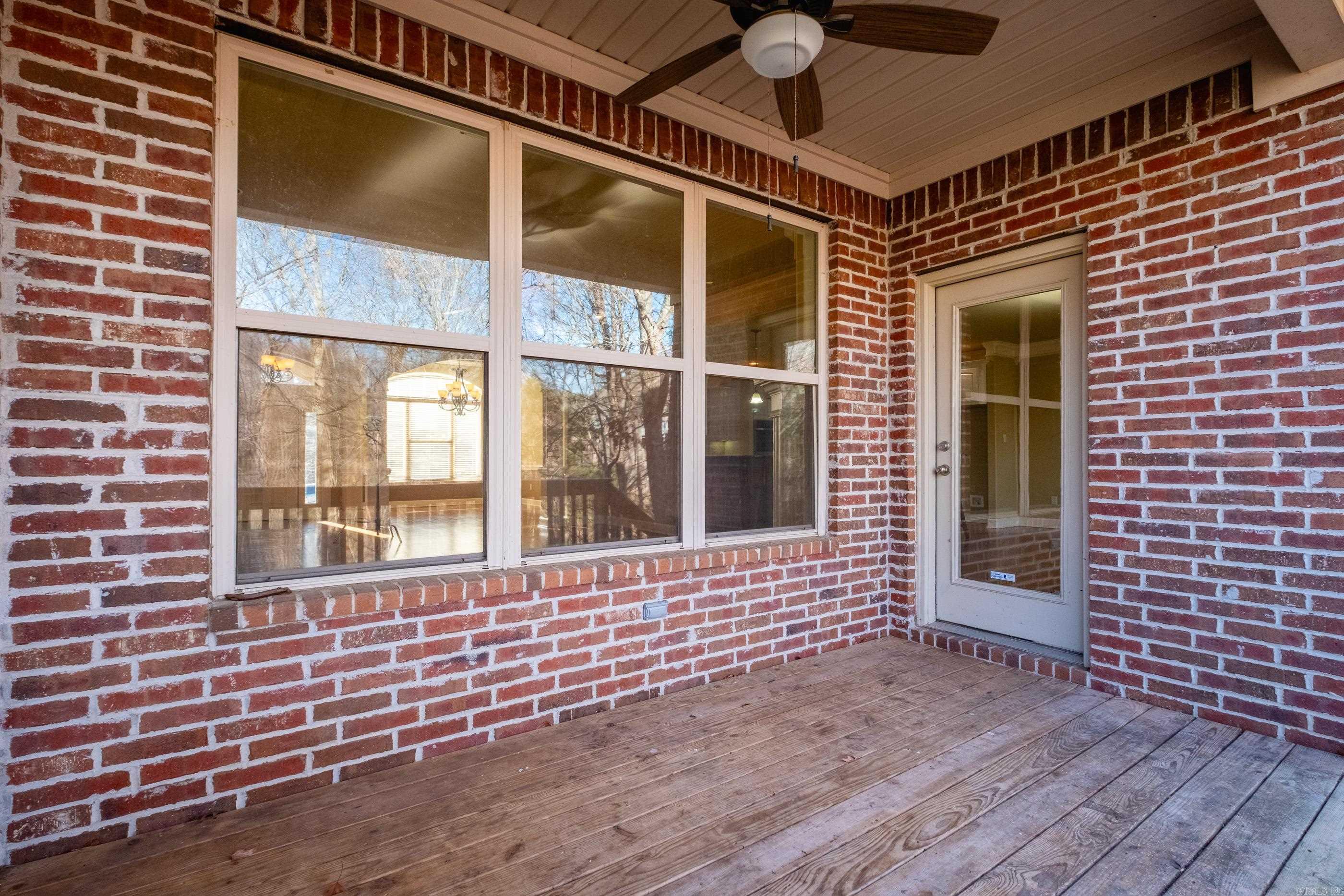 WOODLANDS EDGE - Residential