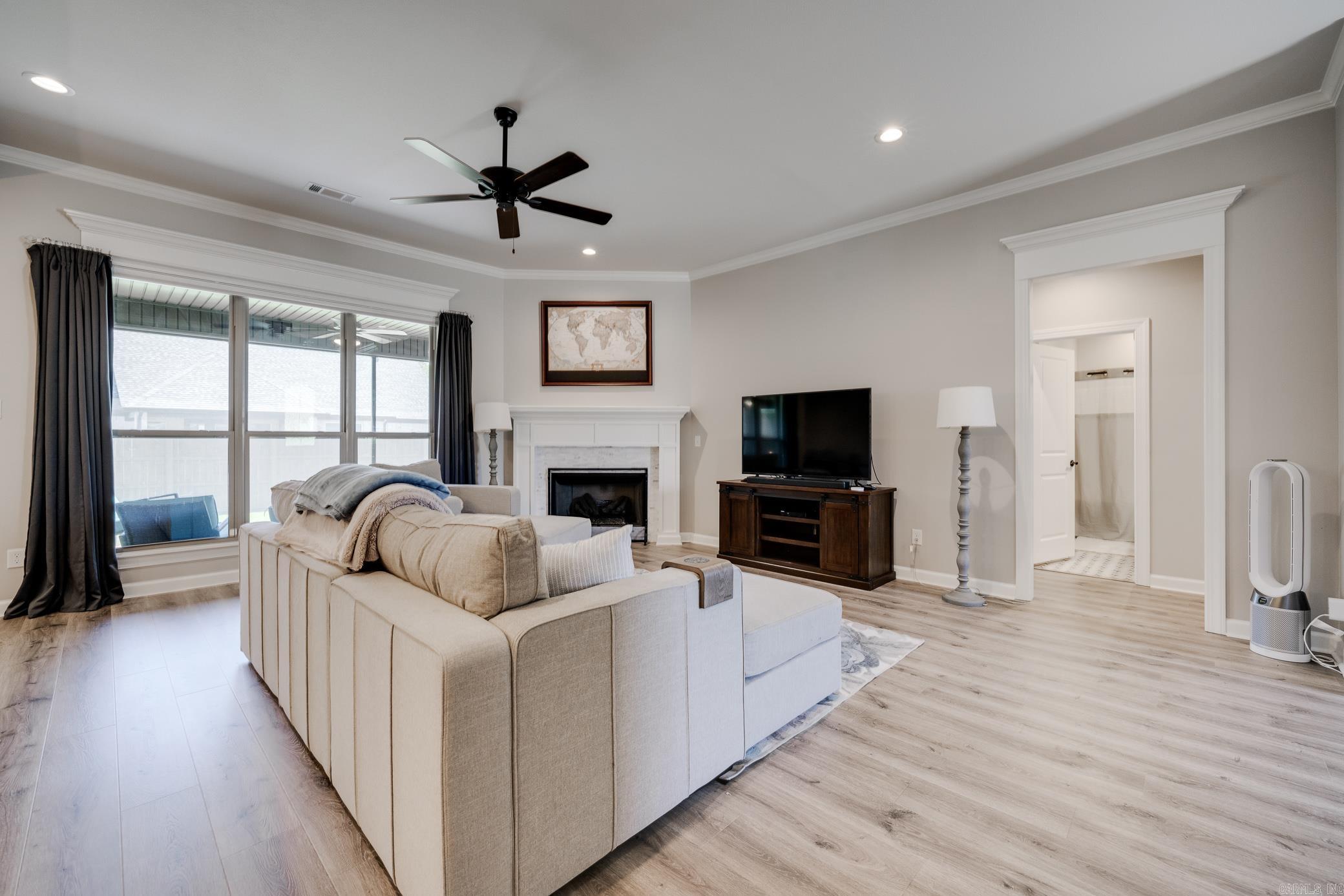 MILLERS GLENN - Residential