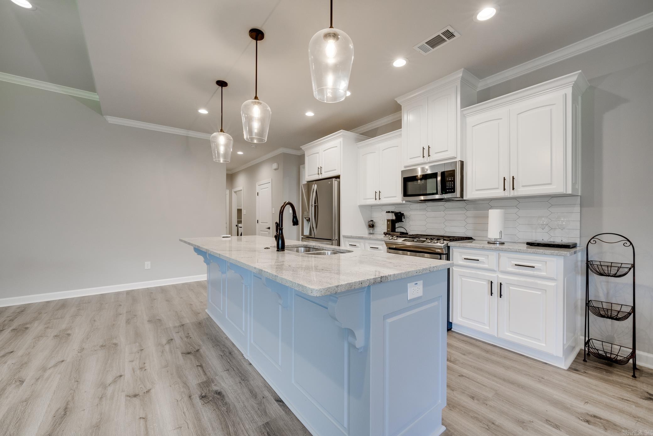 MILLERS GLENN - Residential