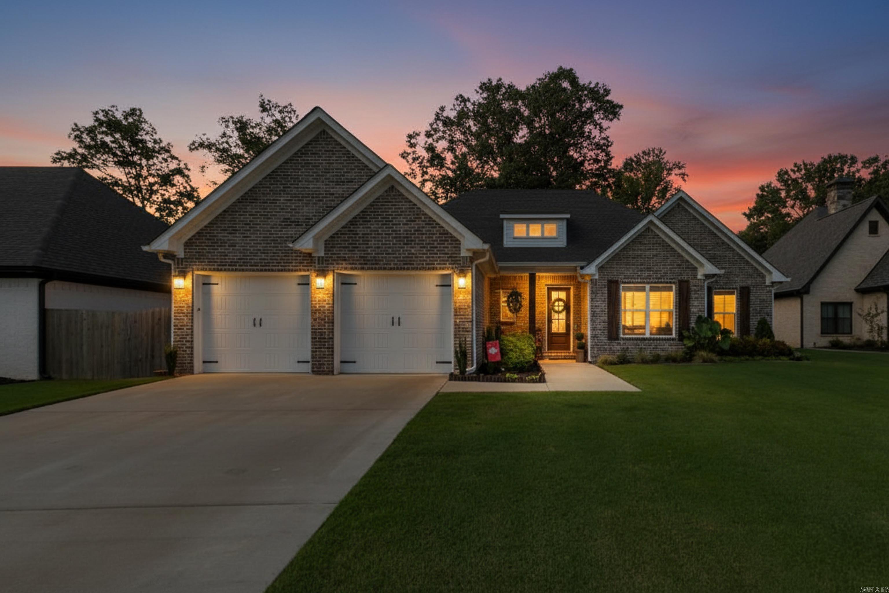 THE WOODS OF HURRICANE LAKE ESTA - Residential