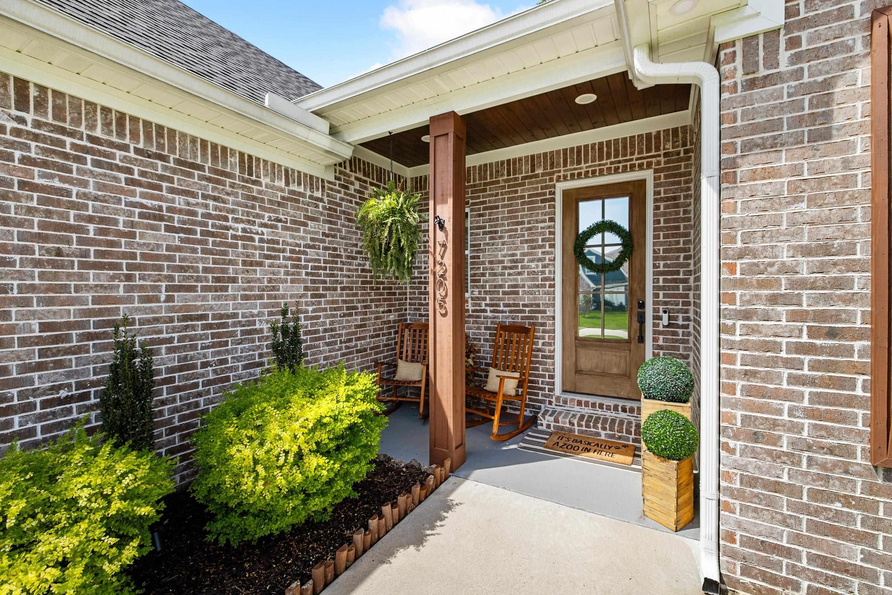THE WOODS OF HURRICANE LAKE ESTA - Residential