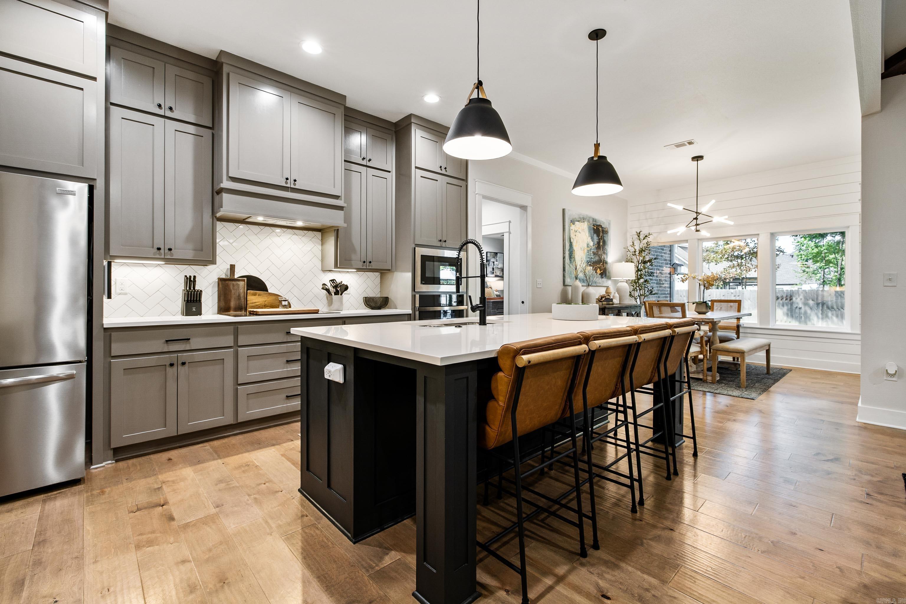 THE WOODS OF HURRICANE LAKE ESTA - Residential