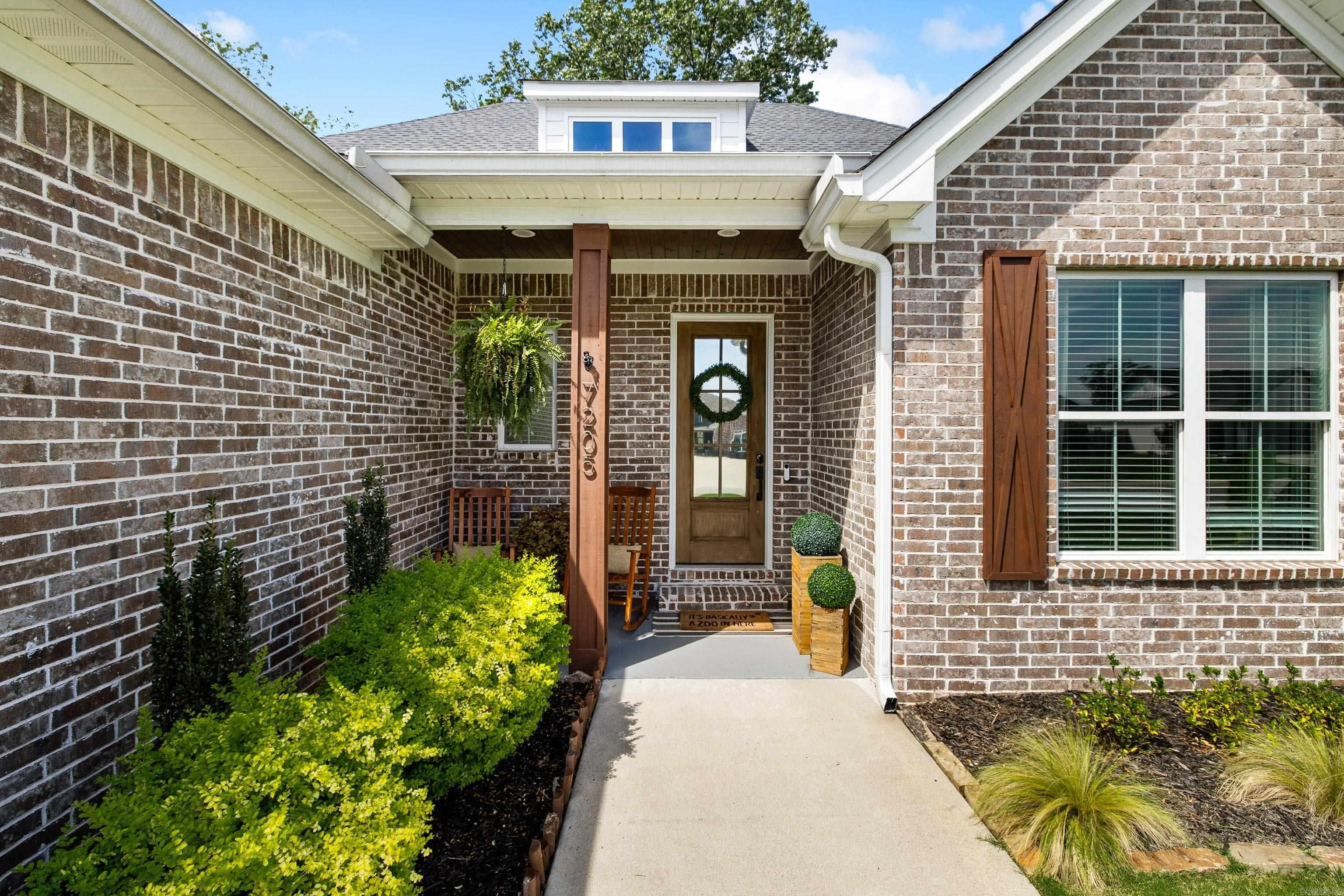 THE WOODS OF HURRICANE LAKE ESTA - Residential
