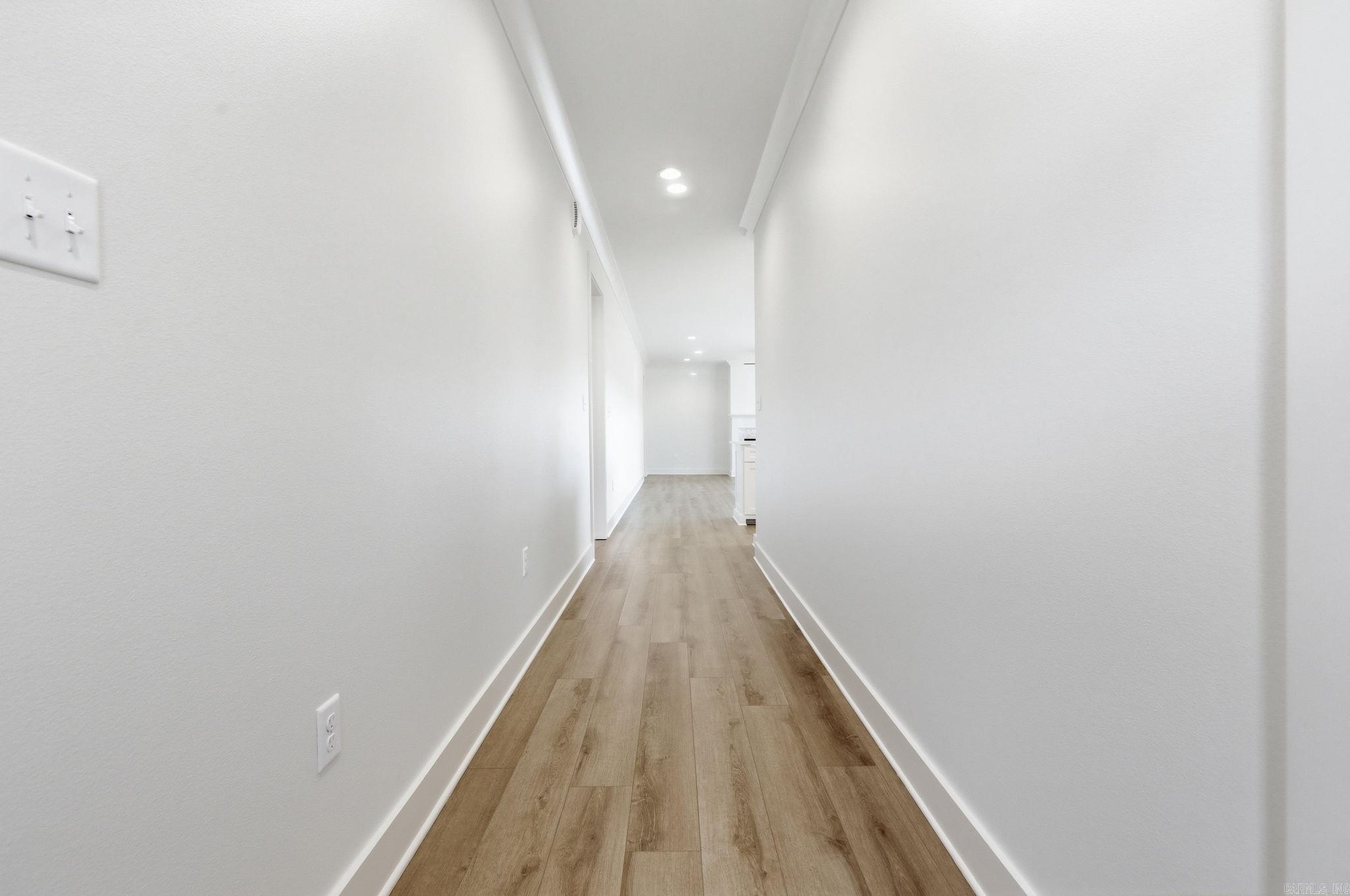 MIDTOWN BRYANT - Residential