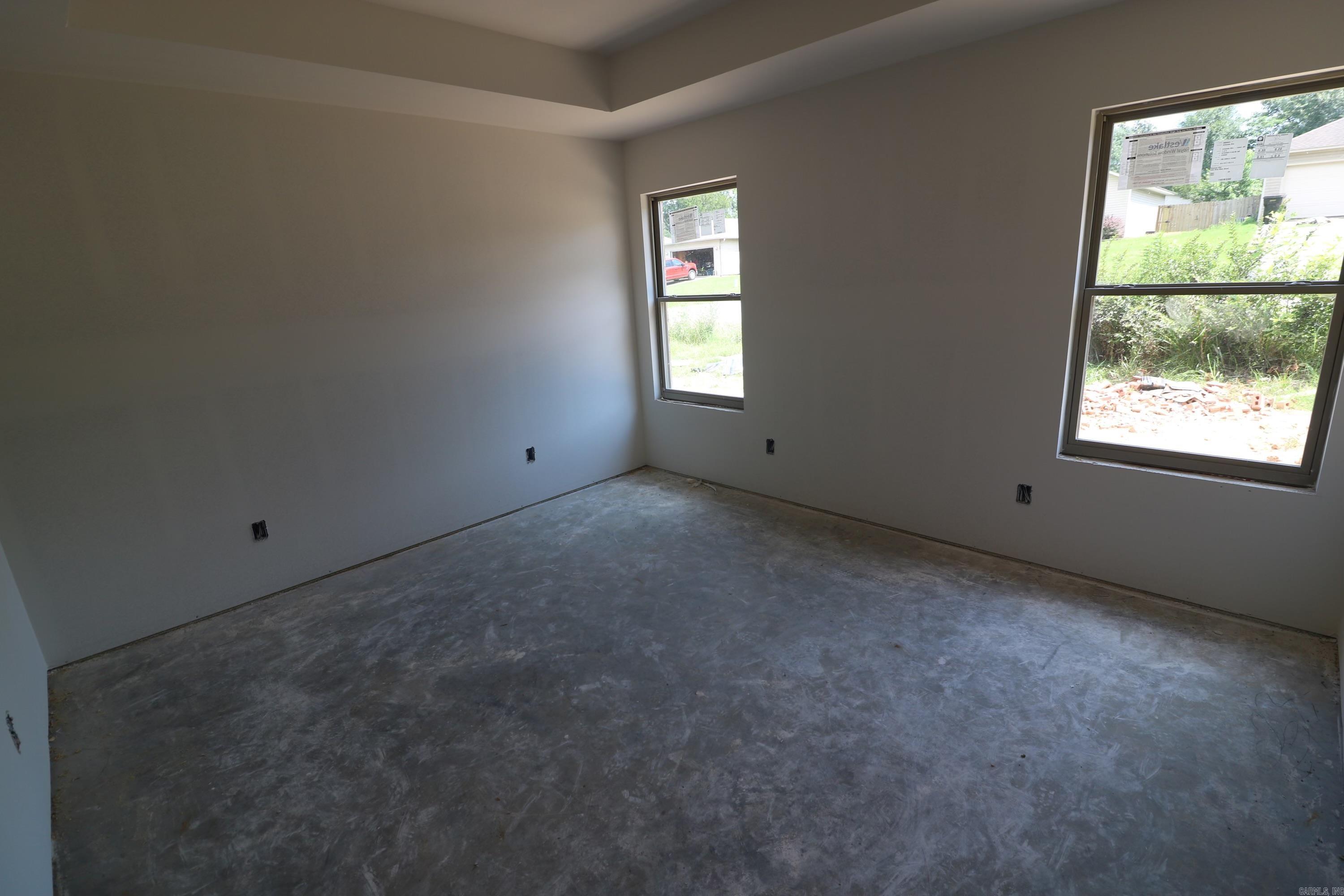 PAW'S PLACE - Residential