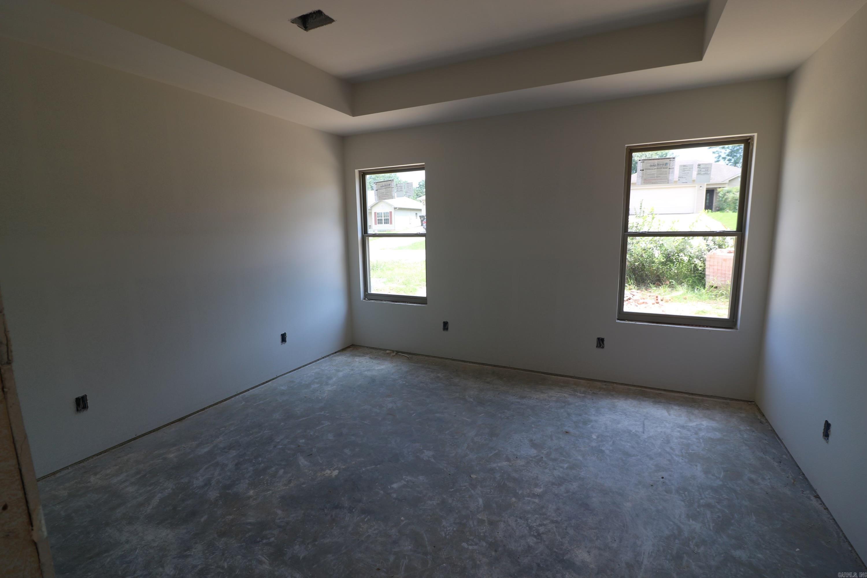 PAW'S PLACE - Residential