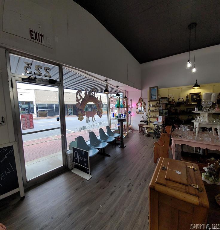 Lund and Hill - Commercial Sale