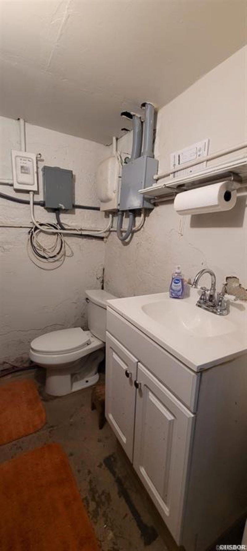 Lund and Hill - Commercial Sale