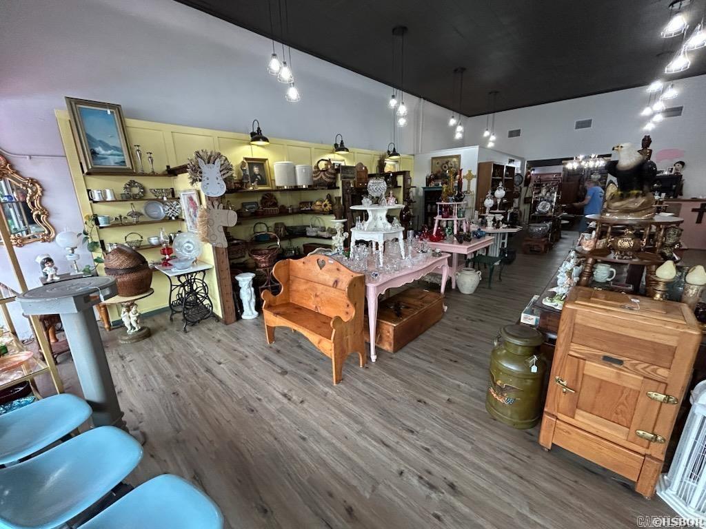 Lund and Hill - Commercial Sale