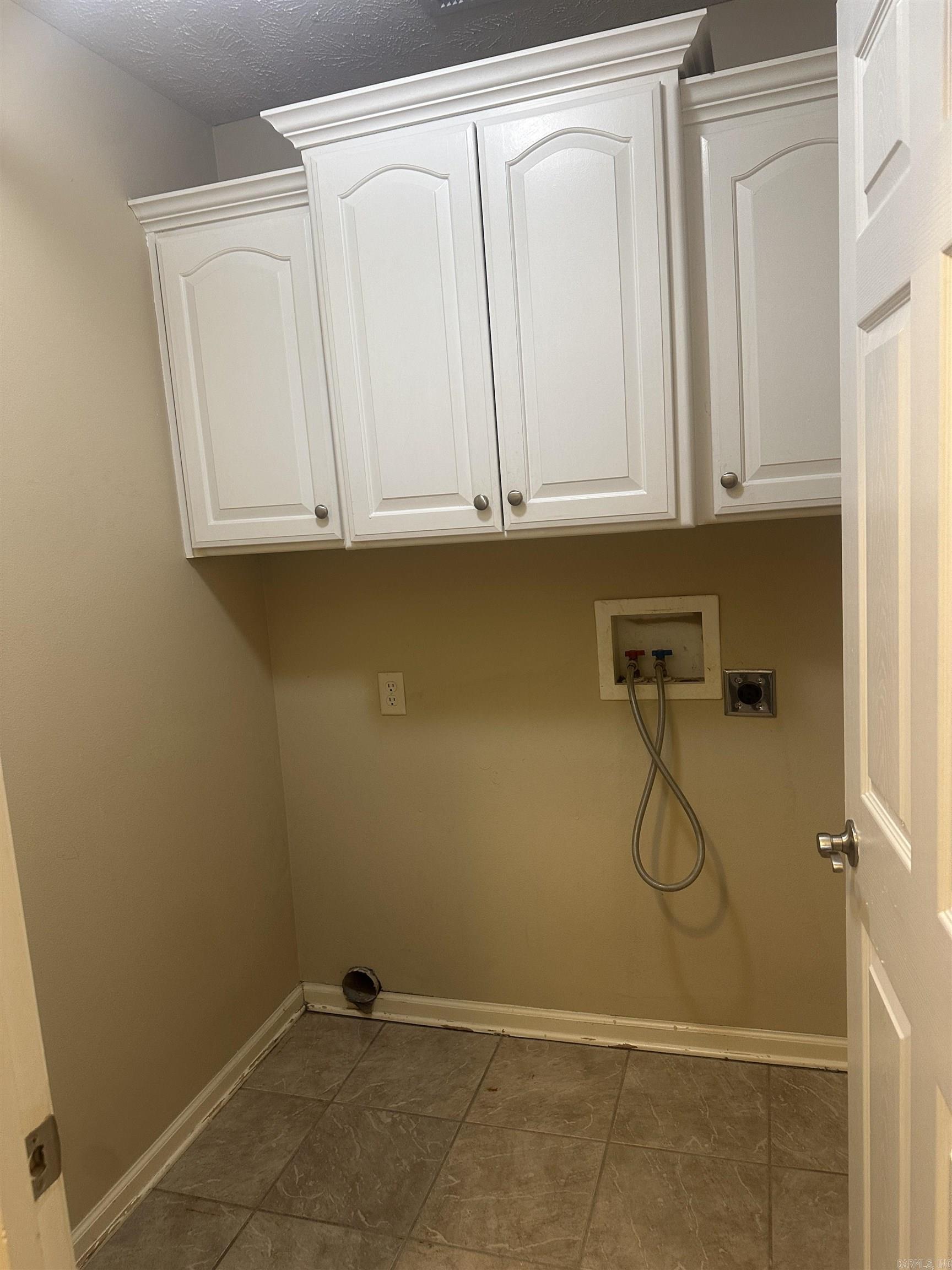 WILLOW LAKE - Residential