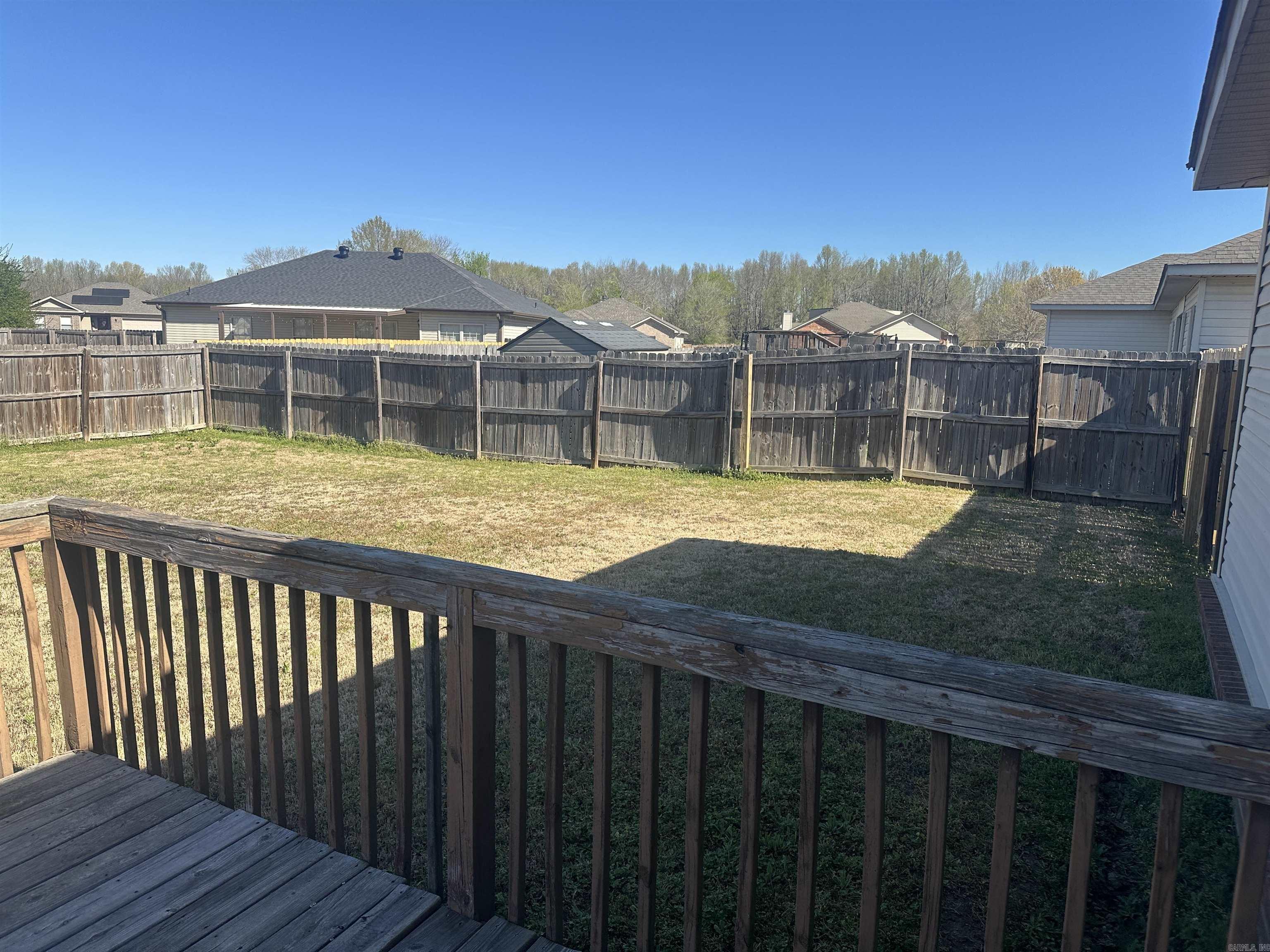 WILLOW LAKE - Residential