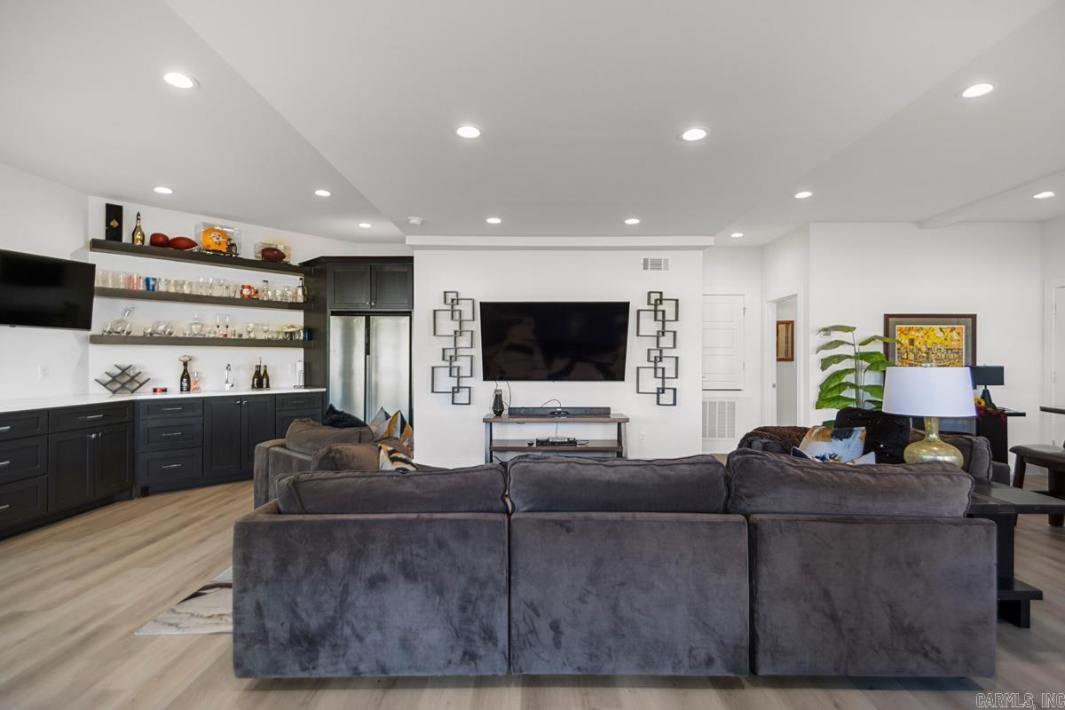 WESTSHORE ADDN HURRICANE LAKE ES - Residential