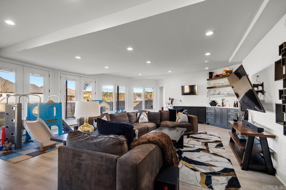 WESTSHORE ADDN HURRICANE LAKE ES - Residential