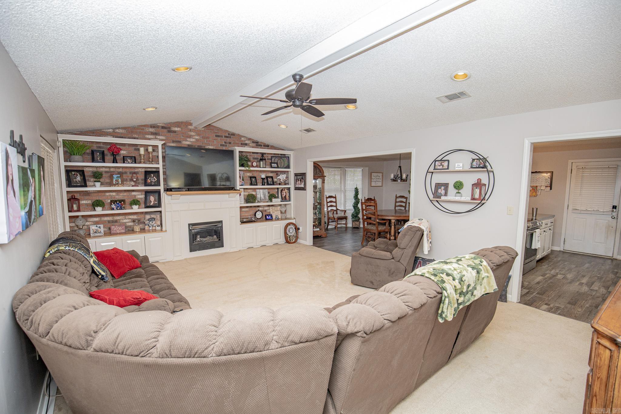 FAIRGROUND - Residential